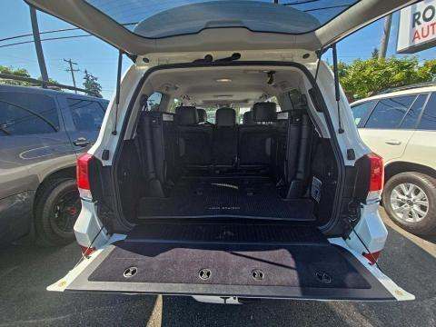 2018 Toyota Land Cruiser Base AWD