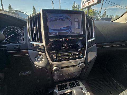 2018 Toyota Land Cruiser Base AWD