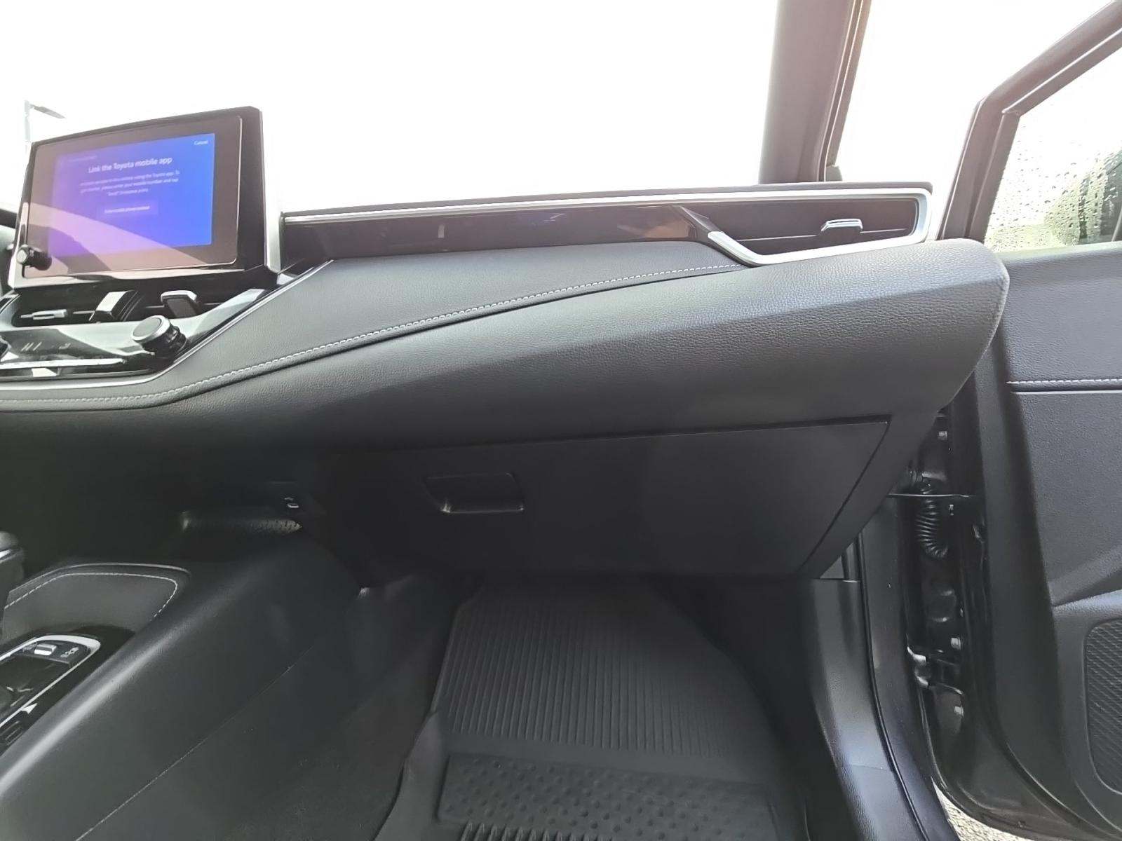 2025 Toyota Corolla SE FWD