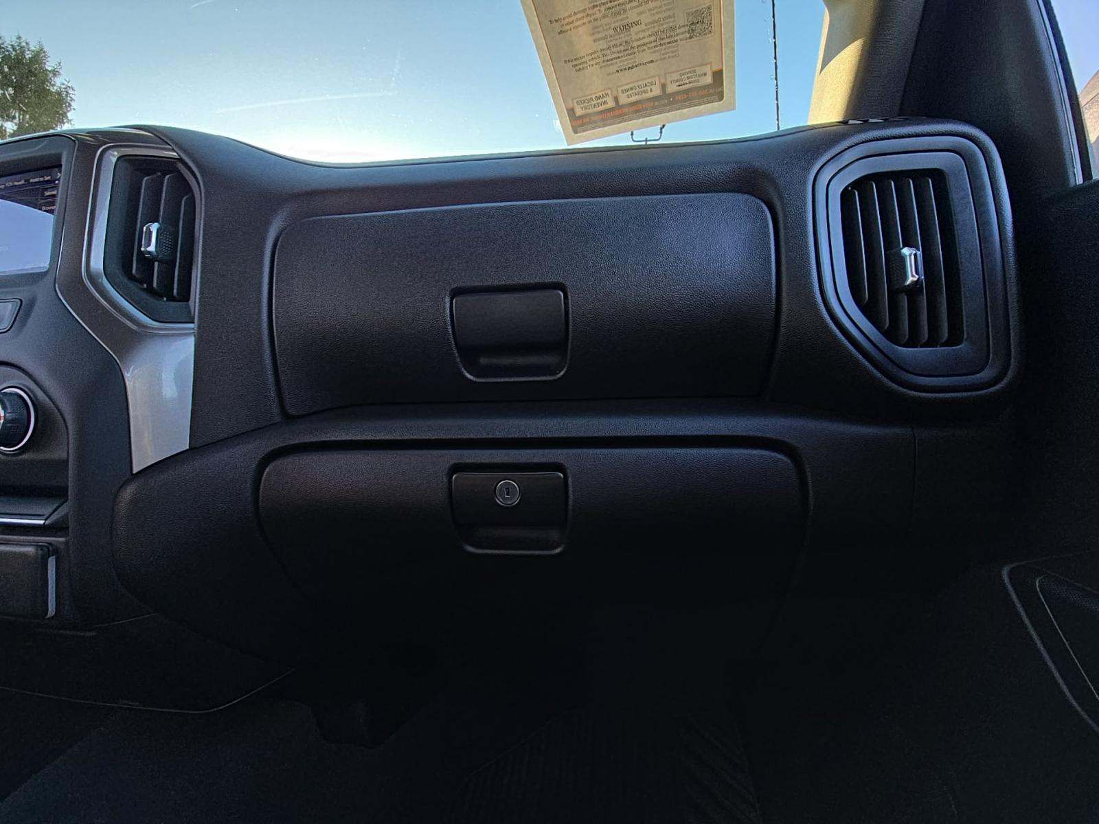 2023 Chevrolet Silverado 1500 Custom AWD