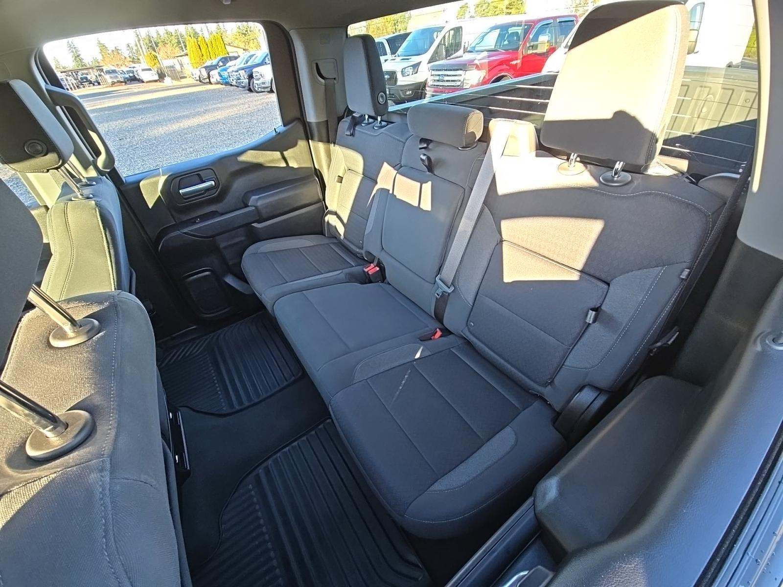 2023 Chevrolet Silverado 1500 Custom AWD