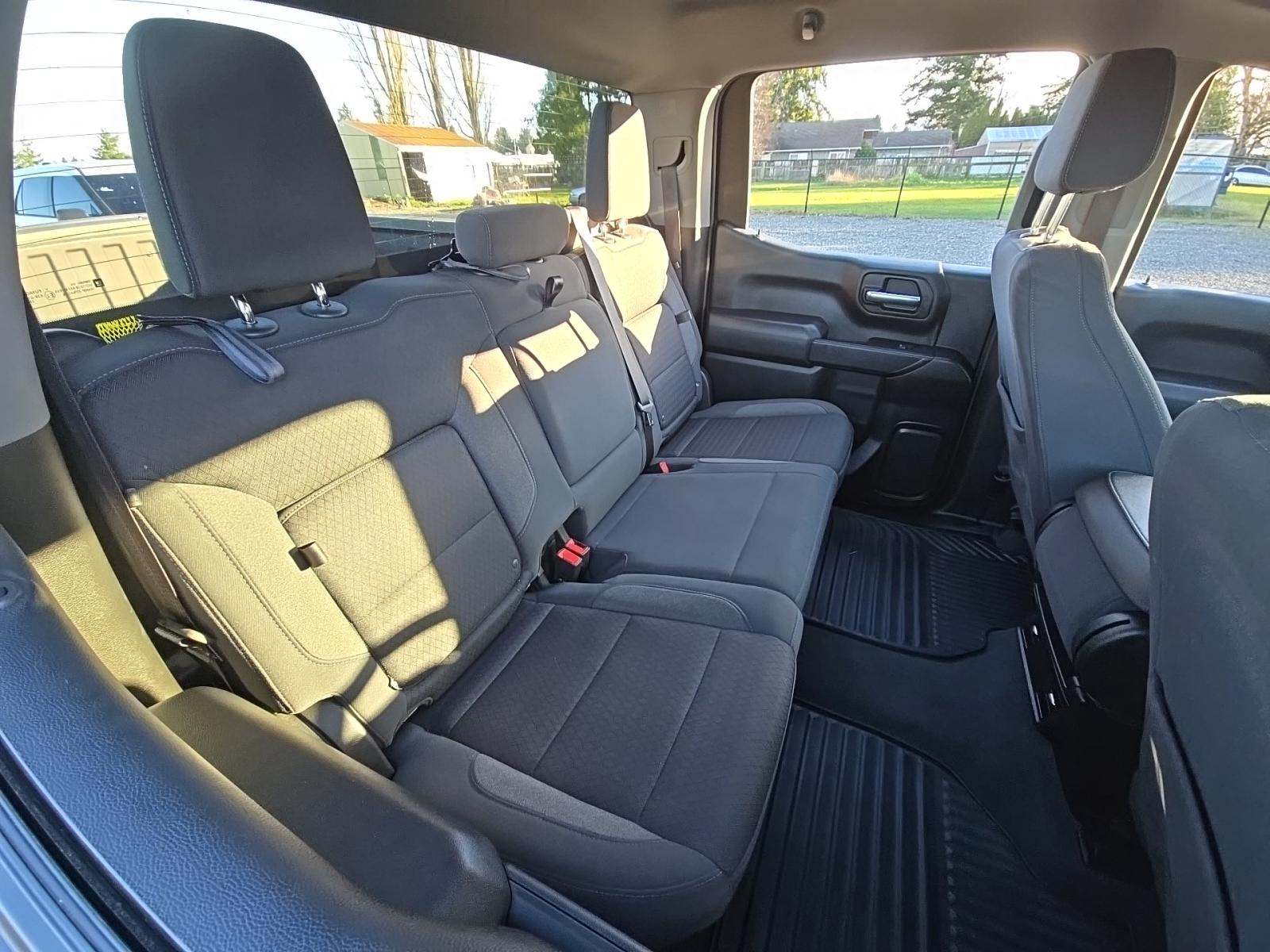 2023 Chevrolet Silverado 1500 Custom AWD