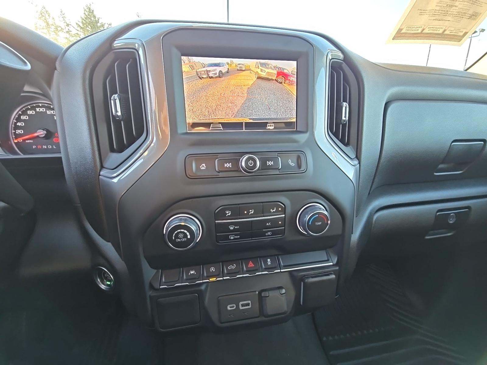 2023 Chevrolet Silverado 1500 Custom AWD