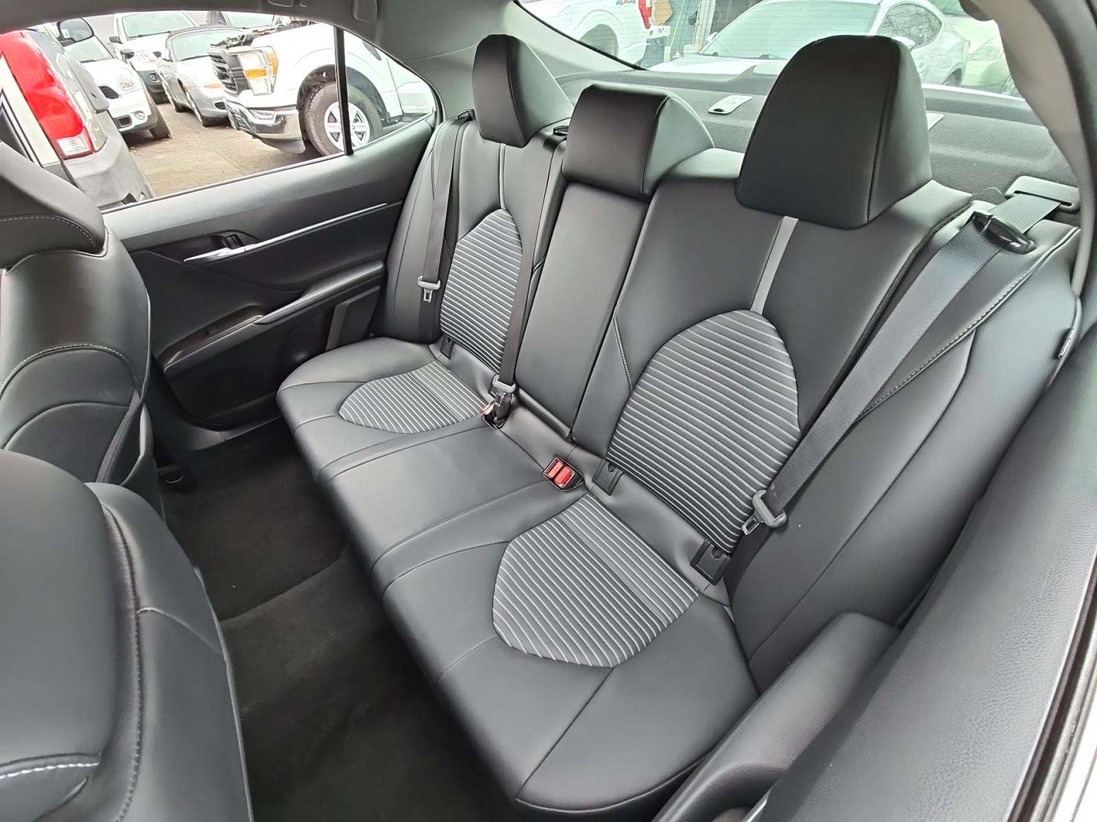 2024 Toyota Camry SE FWD