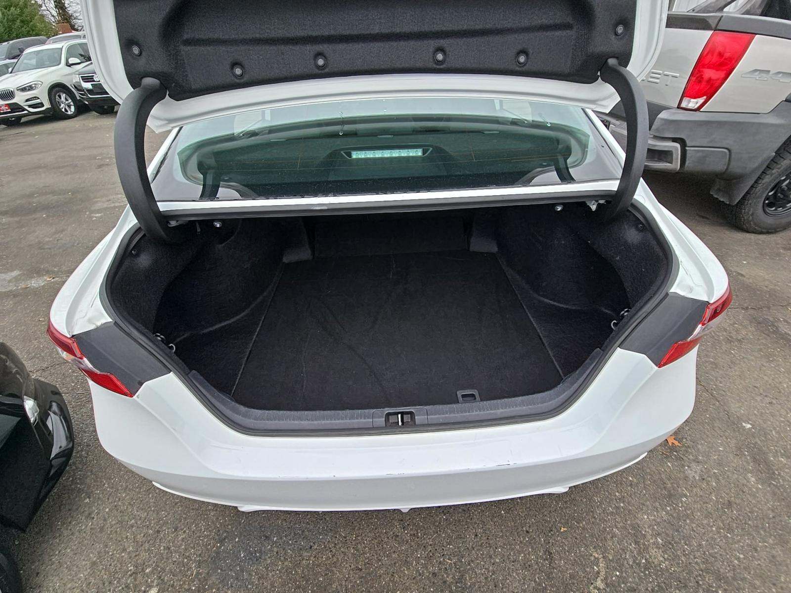 2024 Toyota Camry SE FWD