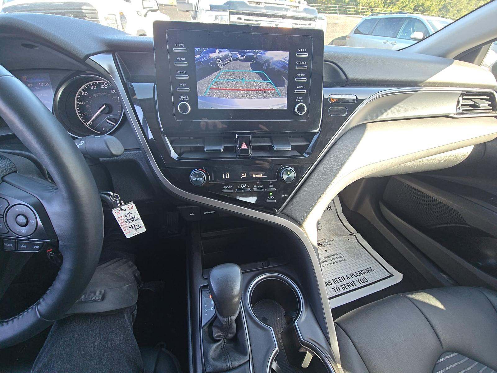 2024 Toyota Camry SE FWD