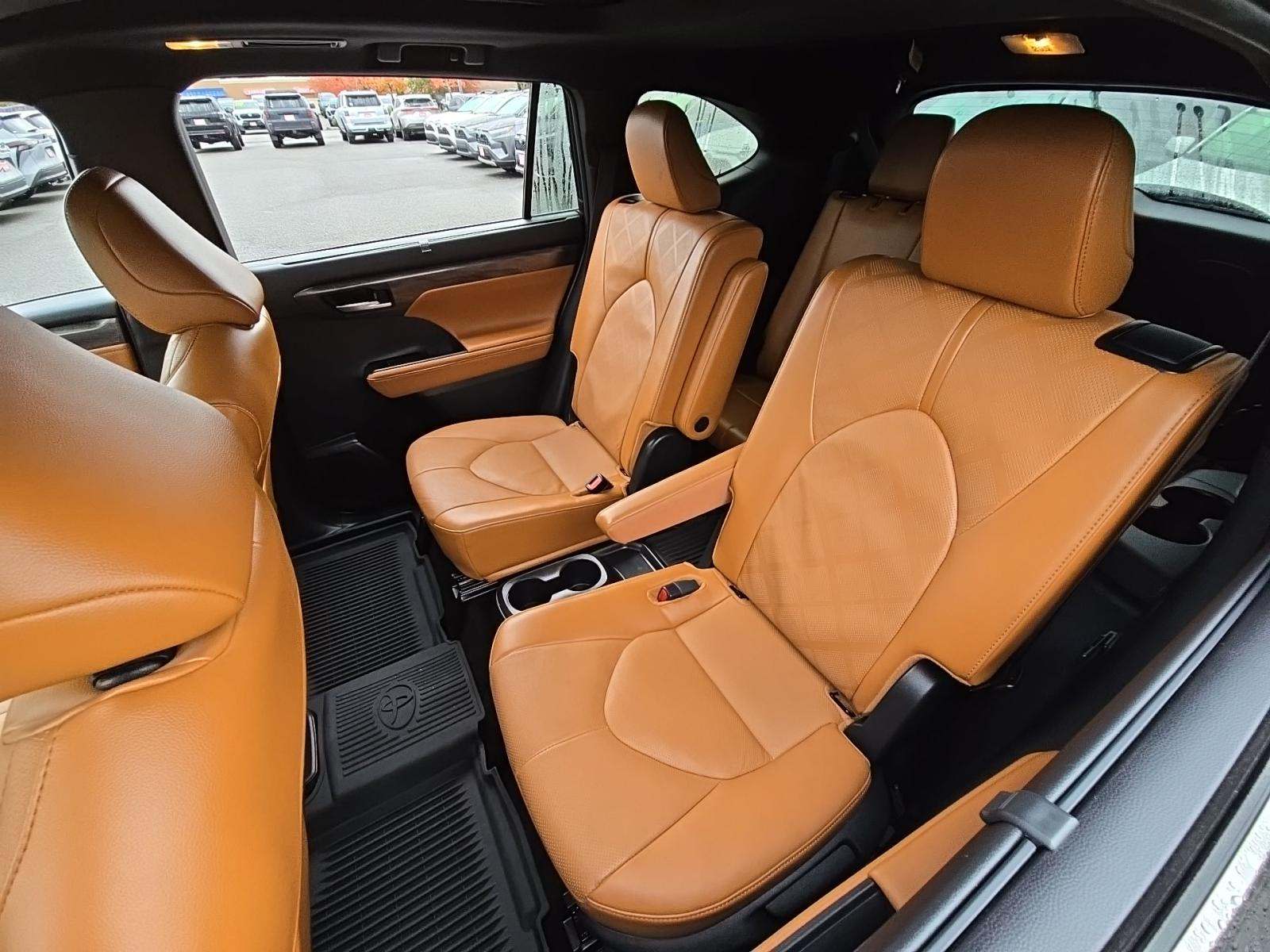 2025 Toyota Highlander Hybrid Platinum AWD