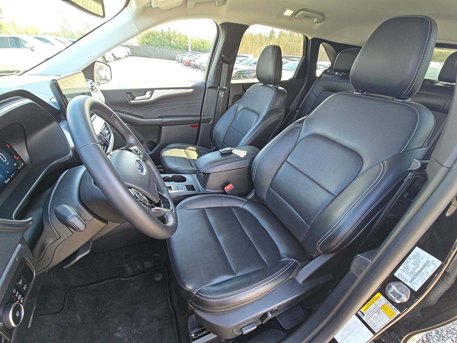 2025 Ford Escape Platinum AWD