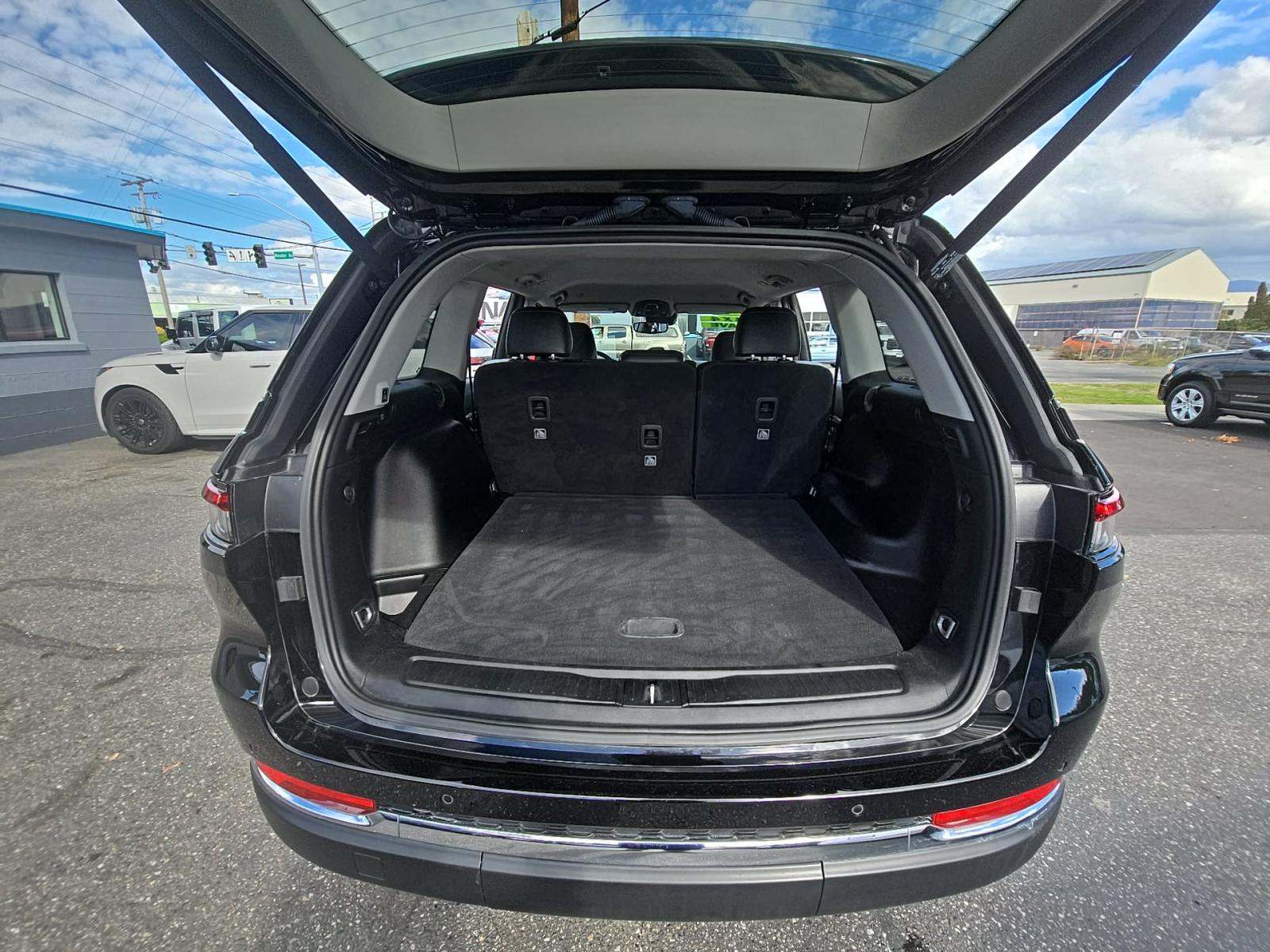 2023 Jeep Grand Cherokee Limited AWD