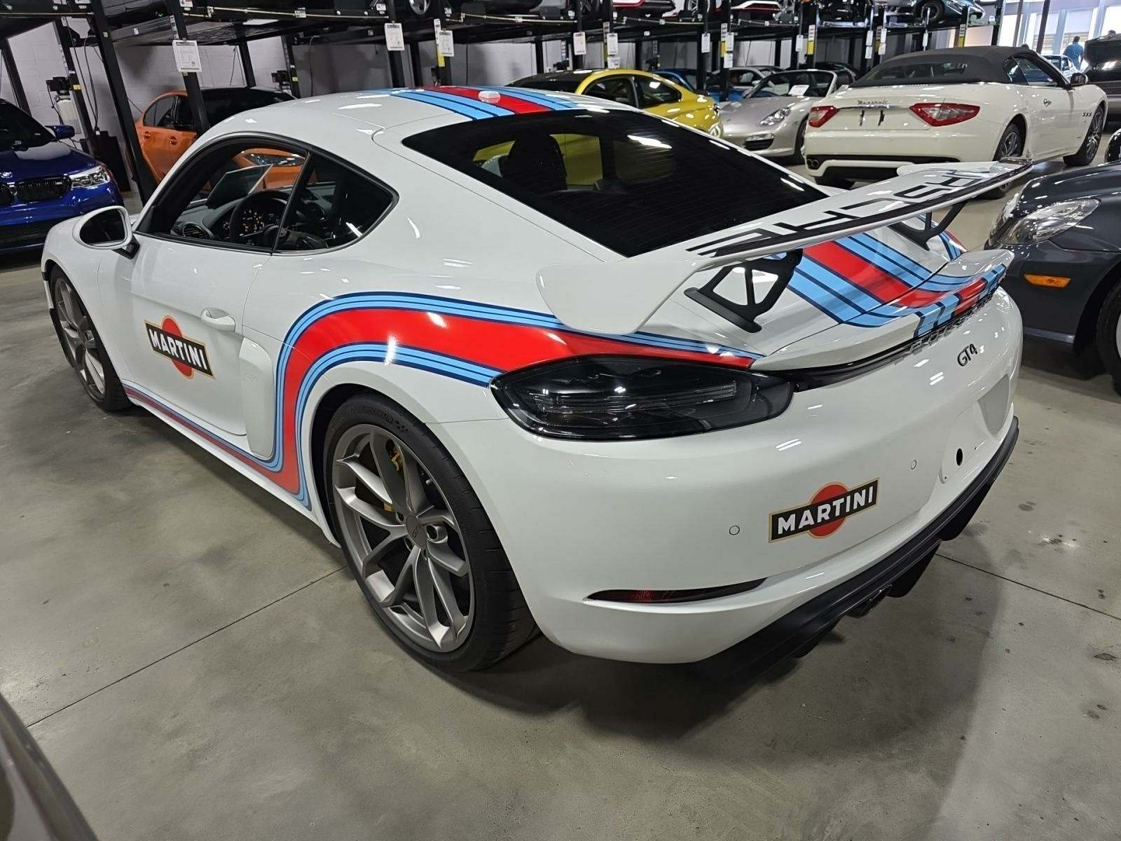 2022 Porsche 718 Cayman GT4 RWD