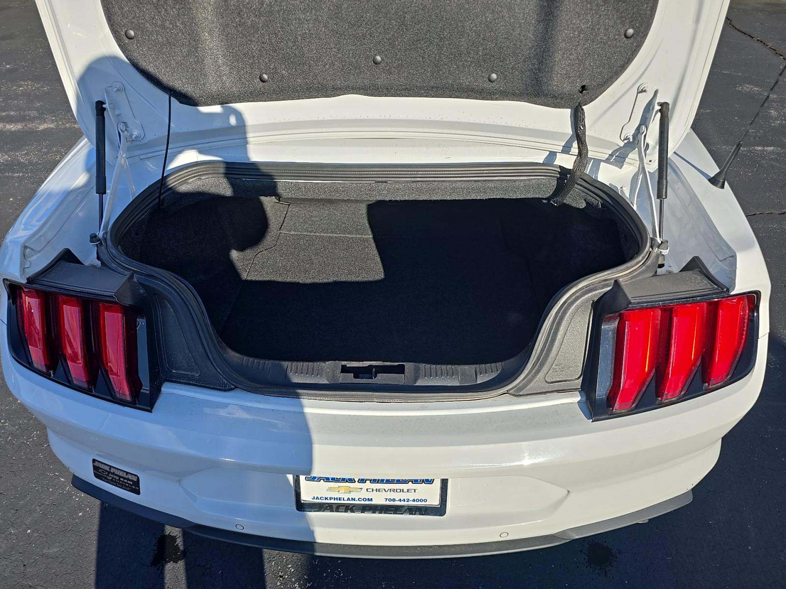 2023 Ford Mustang EcoBoost Premium RWD