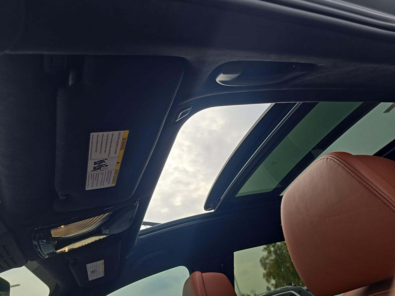 2023 BMW X7 M60i AWD