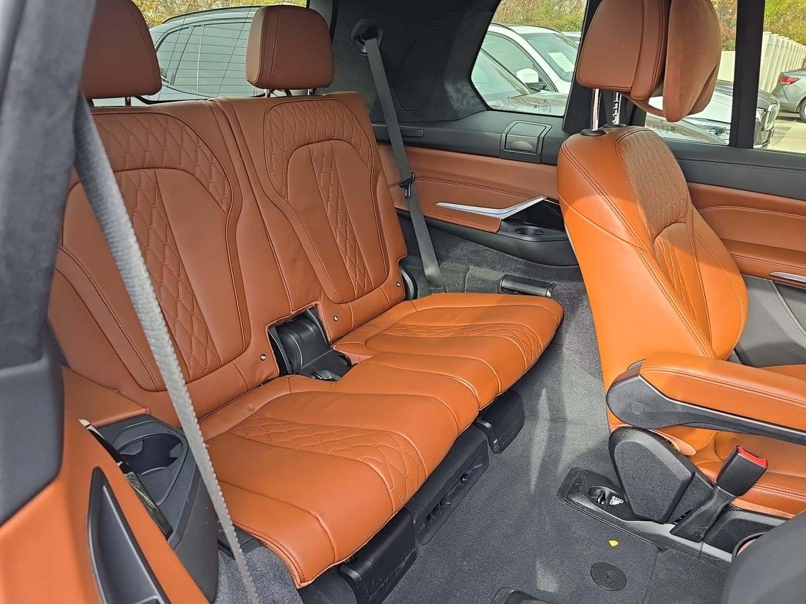 2023 BMW X7 M60i AWD