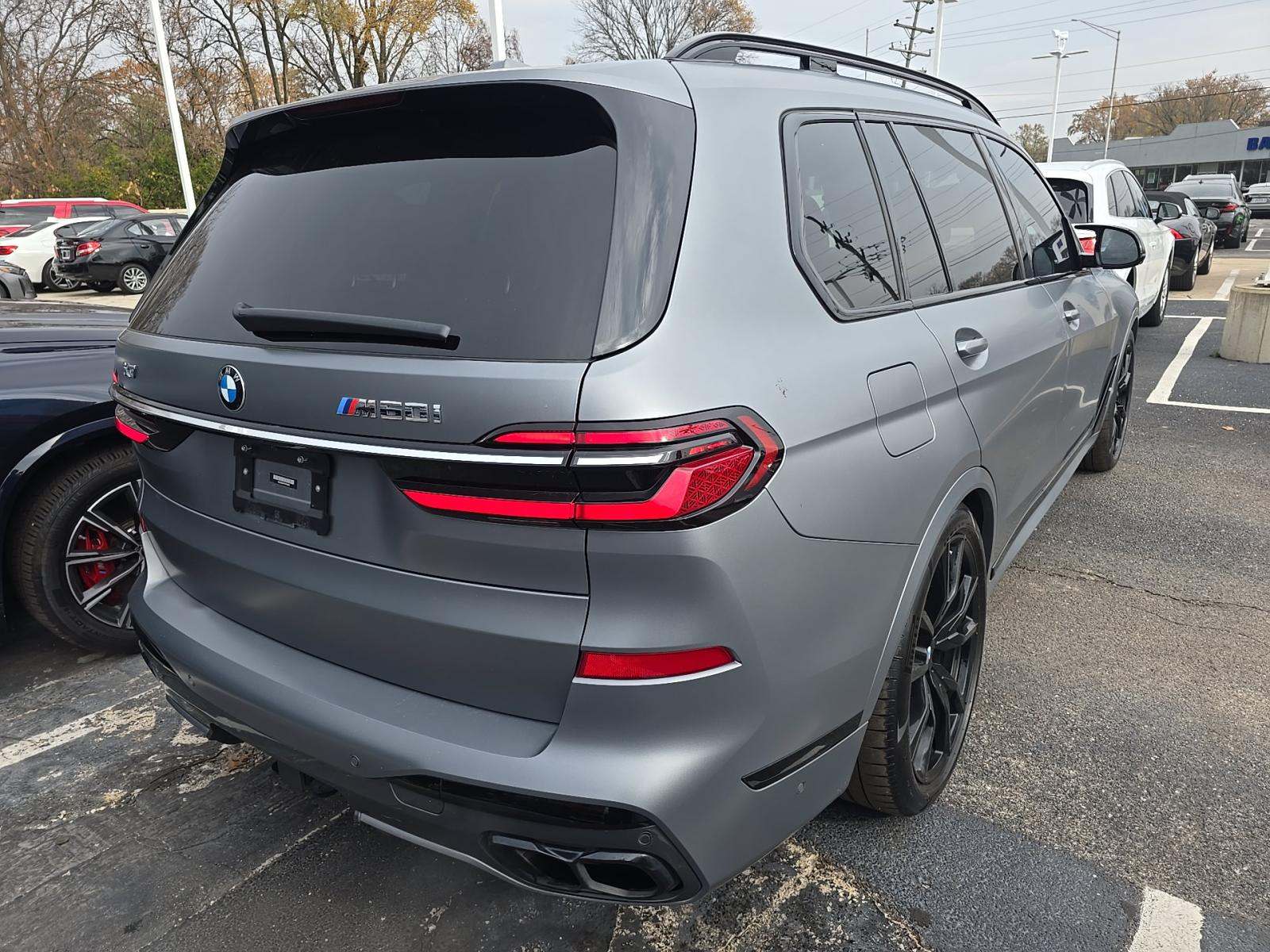 2023 BMW X7 M60i AWD
