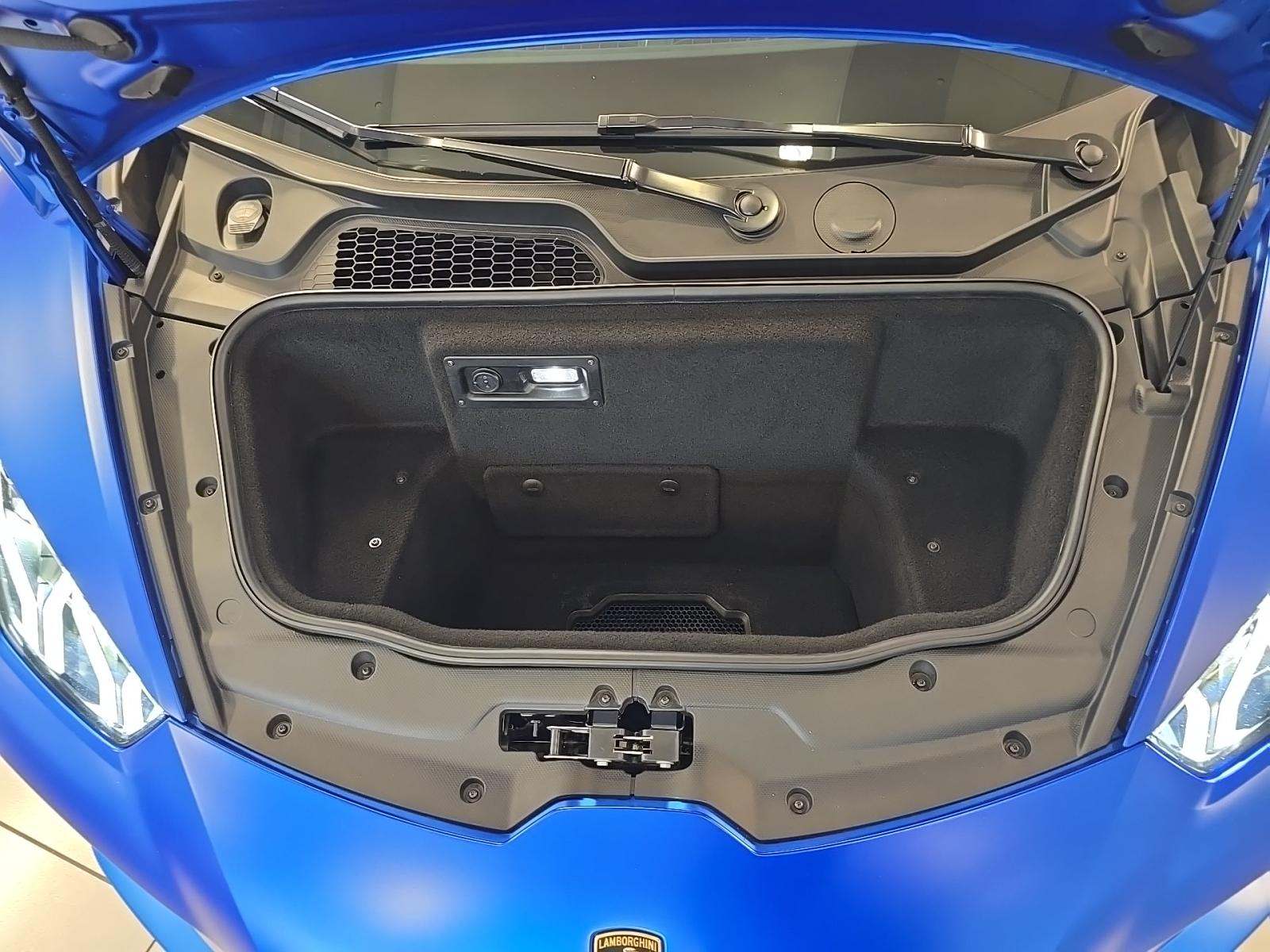 2023 Lamborghini Huracan EVO RWD