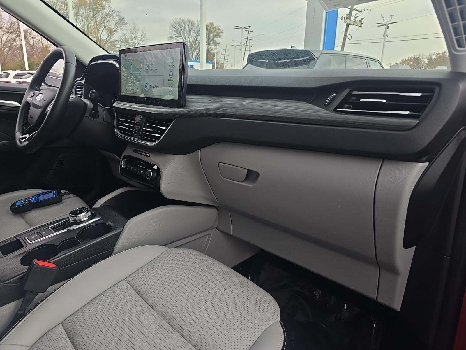 2024 Ford Escape Platinum AWD