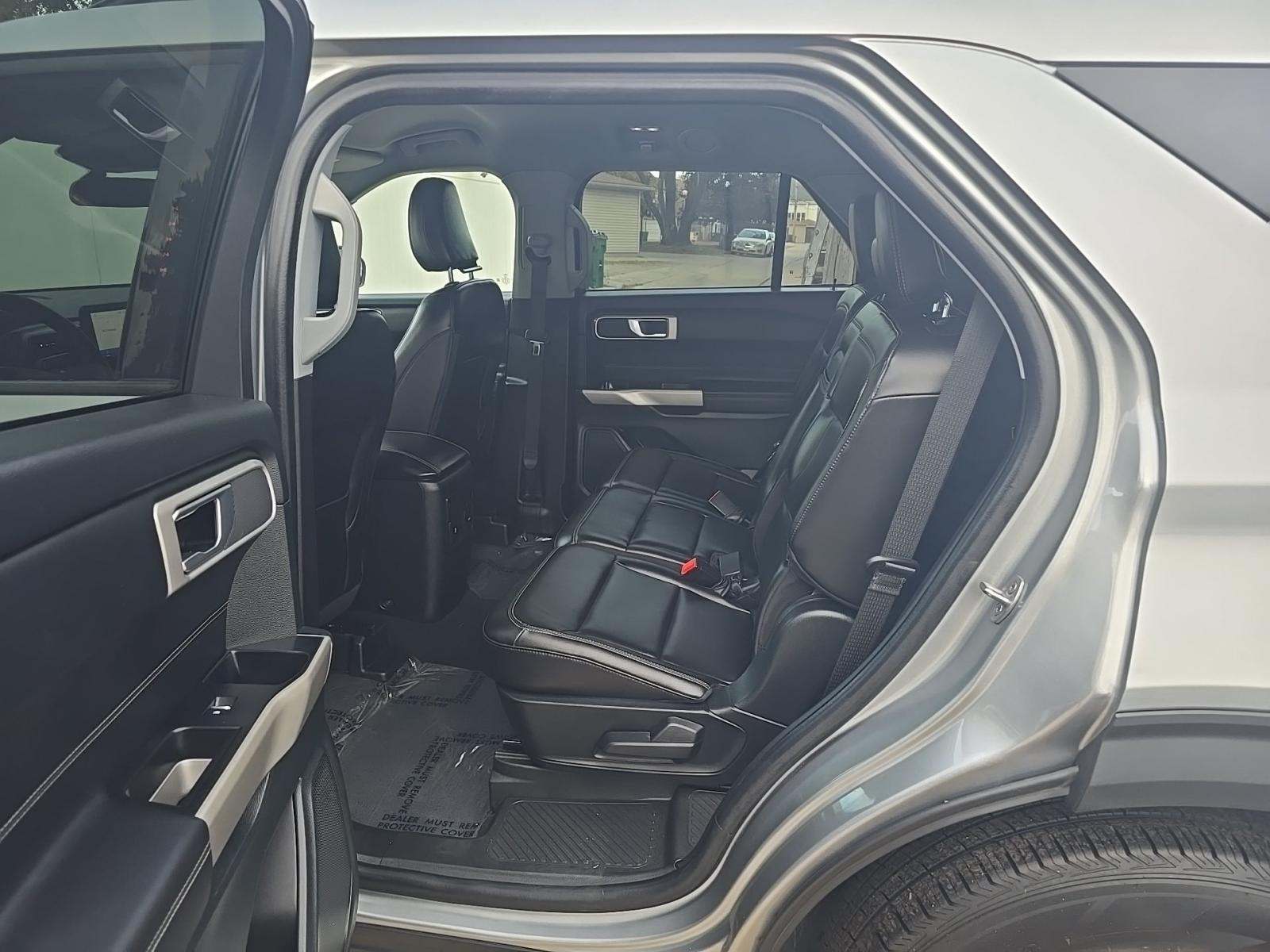 2024 Ford Explorer XLT RWD