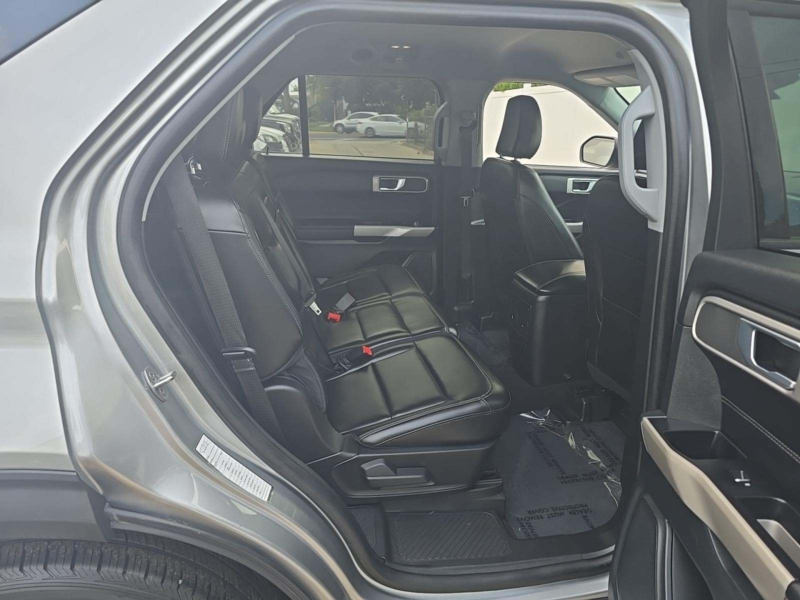 2024 Ford Explorer XLT RWD