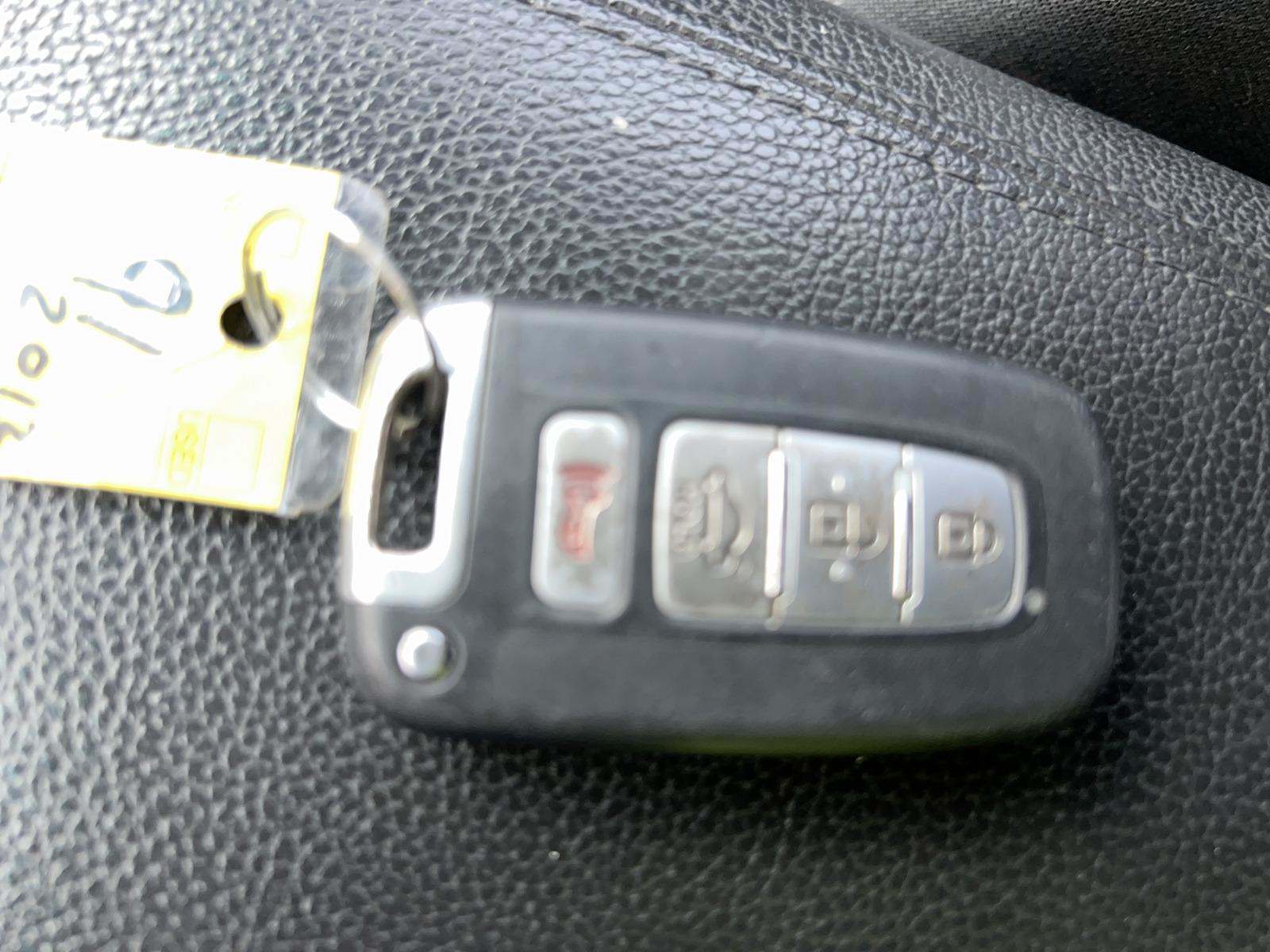 2012 Kia Optima Hybrid FWD