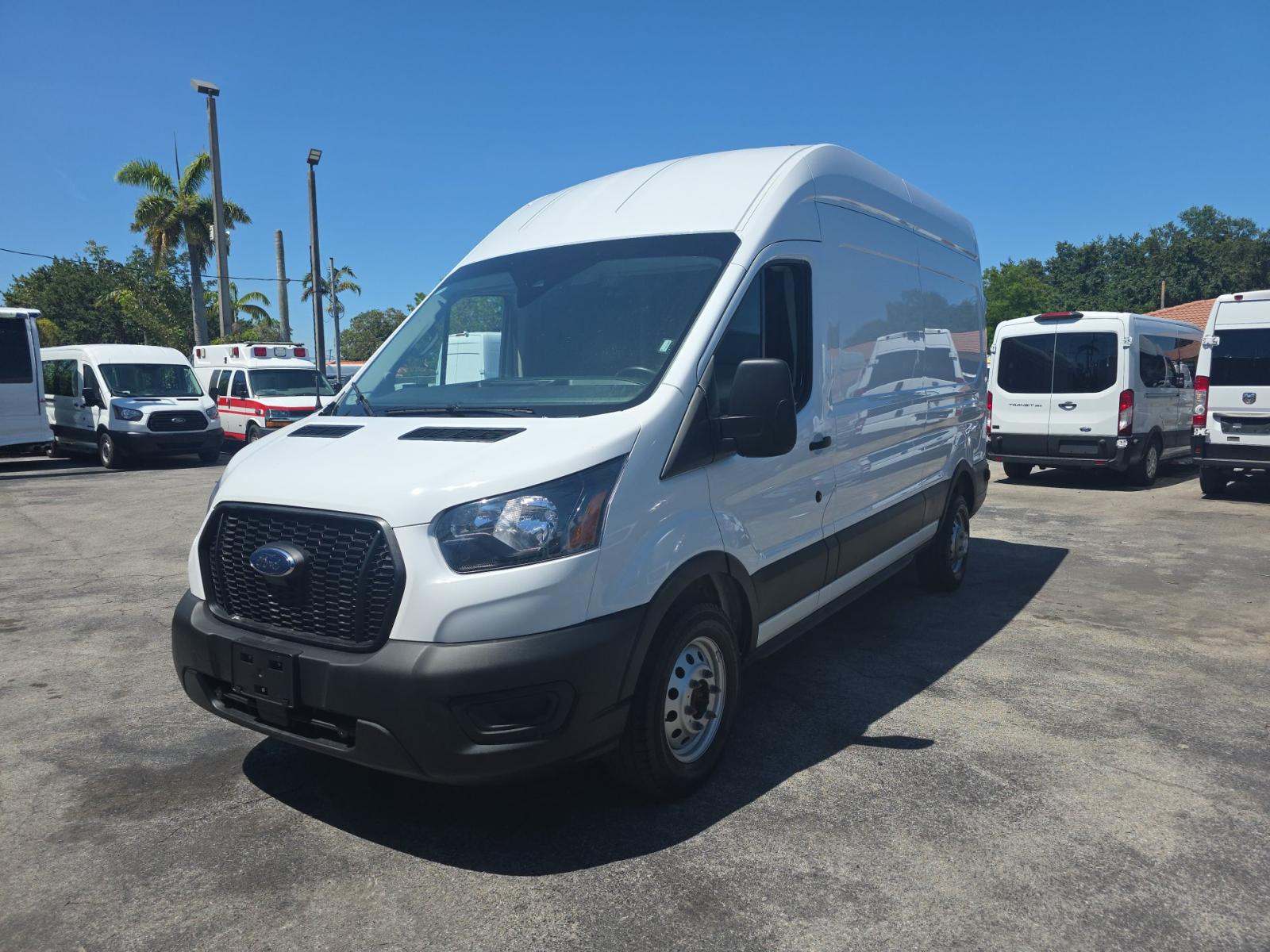 FORD TRANSIT 250 - 1