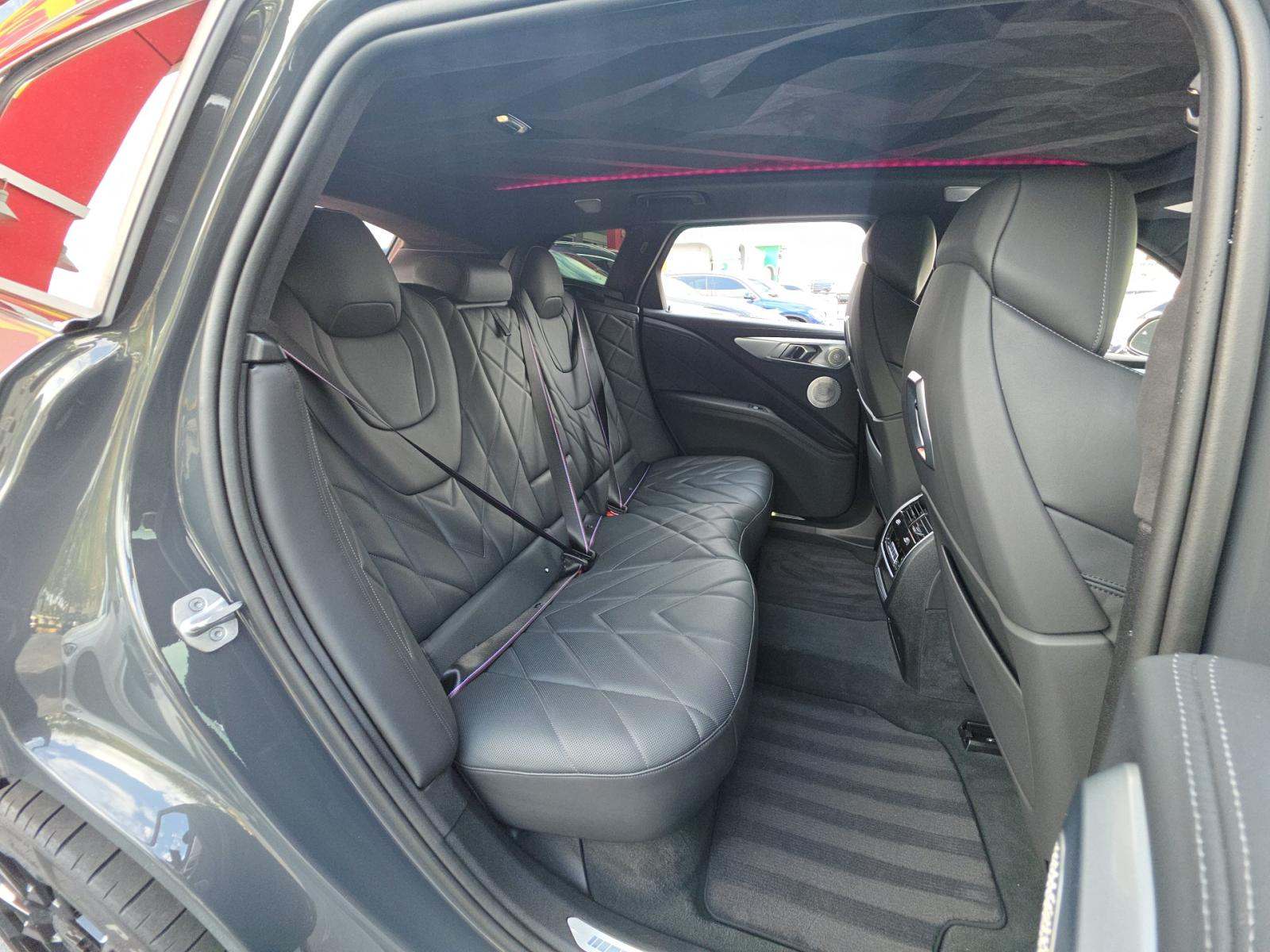 2023 BMW XM Base AWD