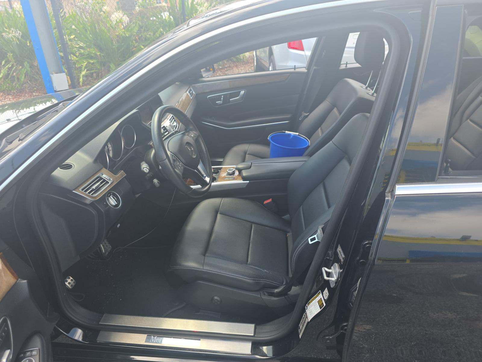 MERCEDES-BENZ E-CLASS - 6