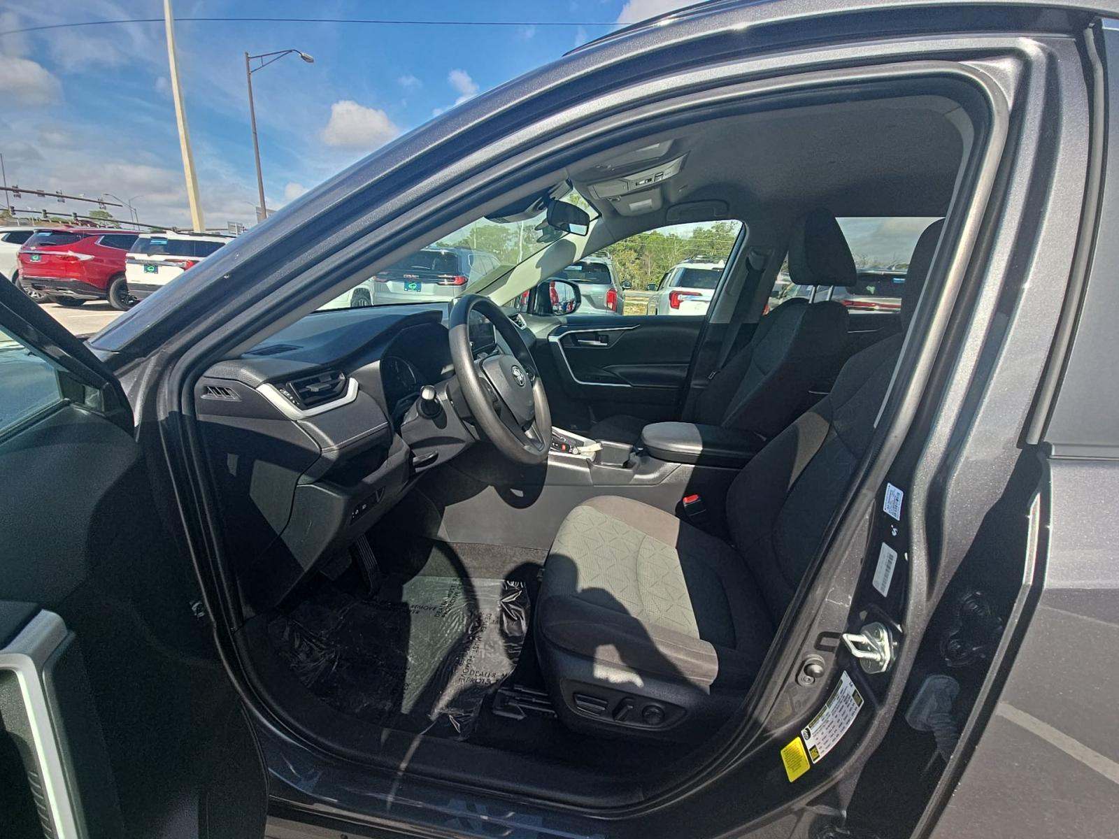 2024 Toyota RAV4 XLE FWD