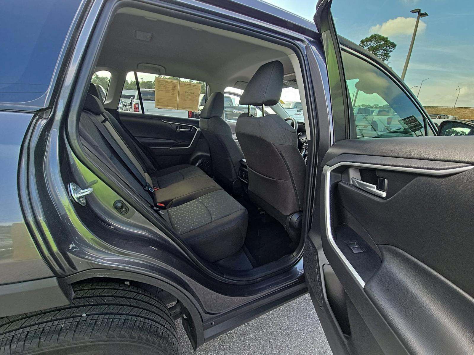 2024 Toyota RAV4 XLE FWD