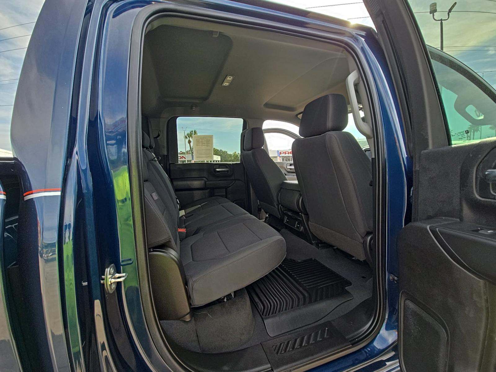 2023 Chevrolet Silverado 2500HD Custom AWD