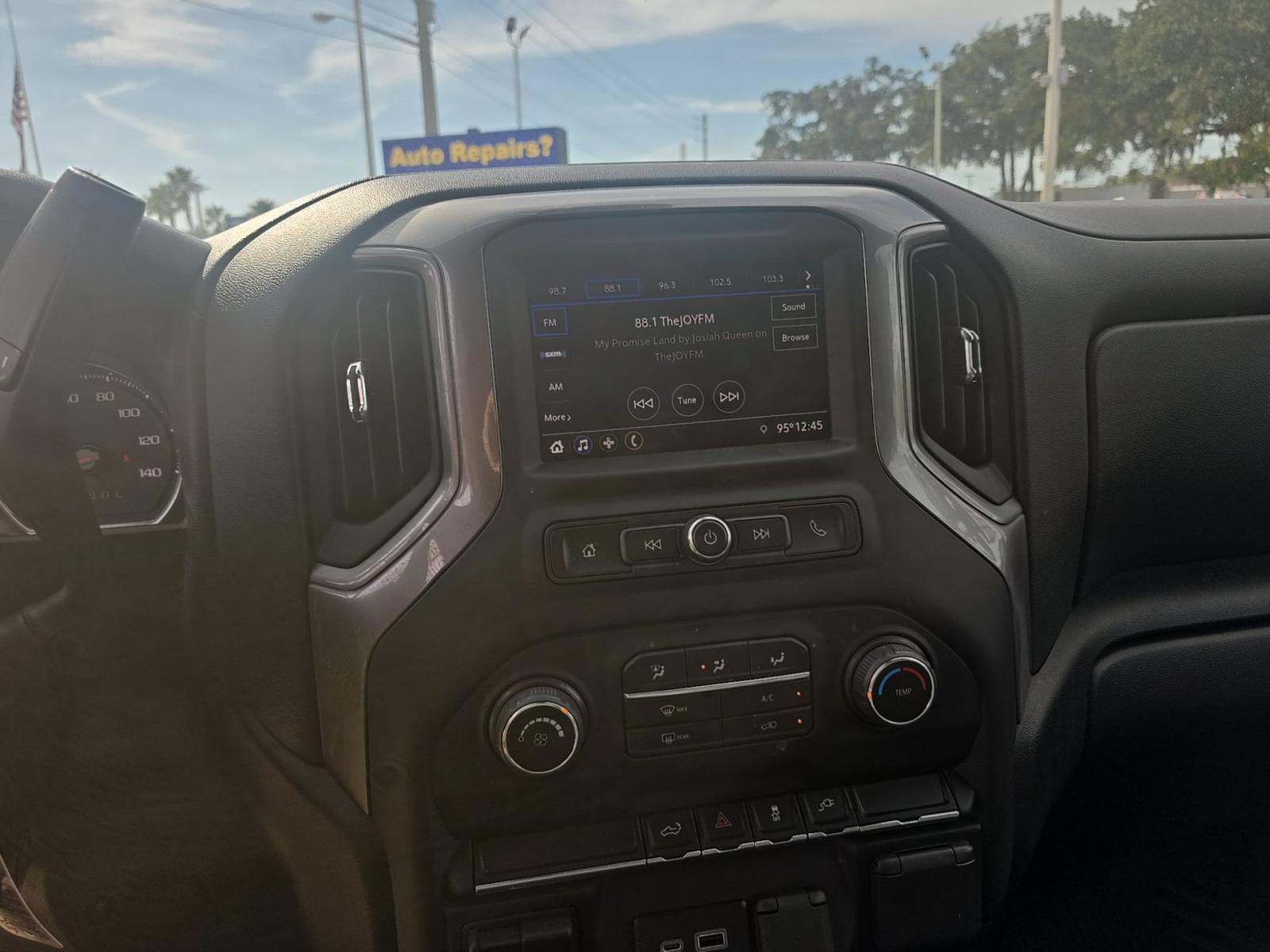 2023 Chevrolet Silverado 2500HD Custom AWD