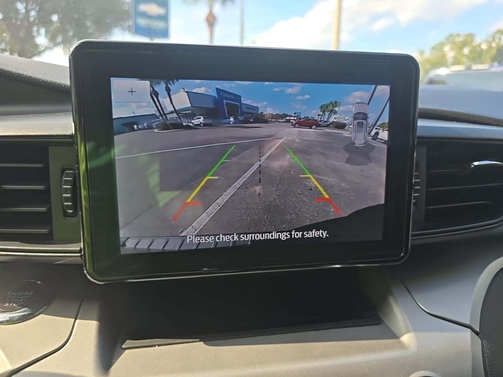 2022 Ford Explorer XLT RWD