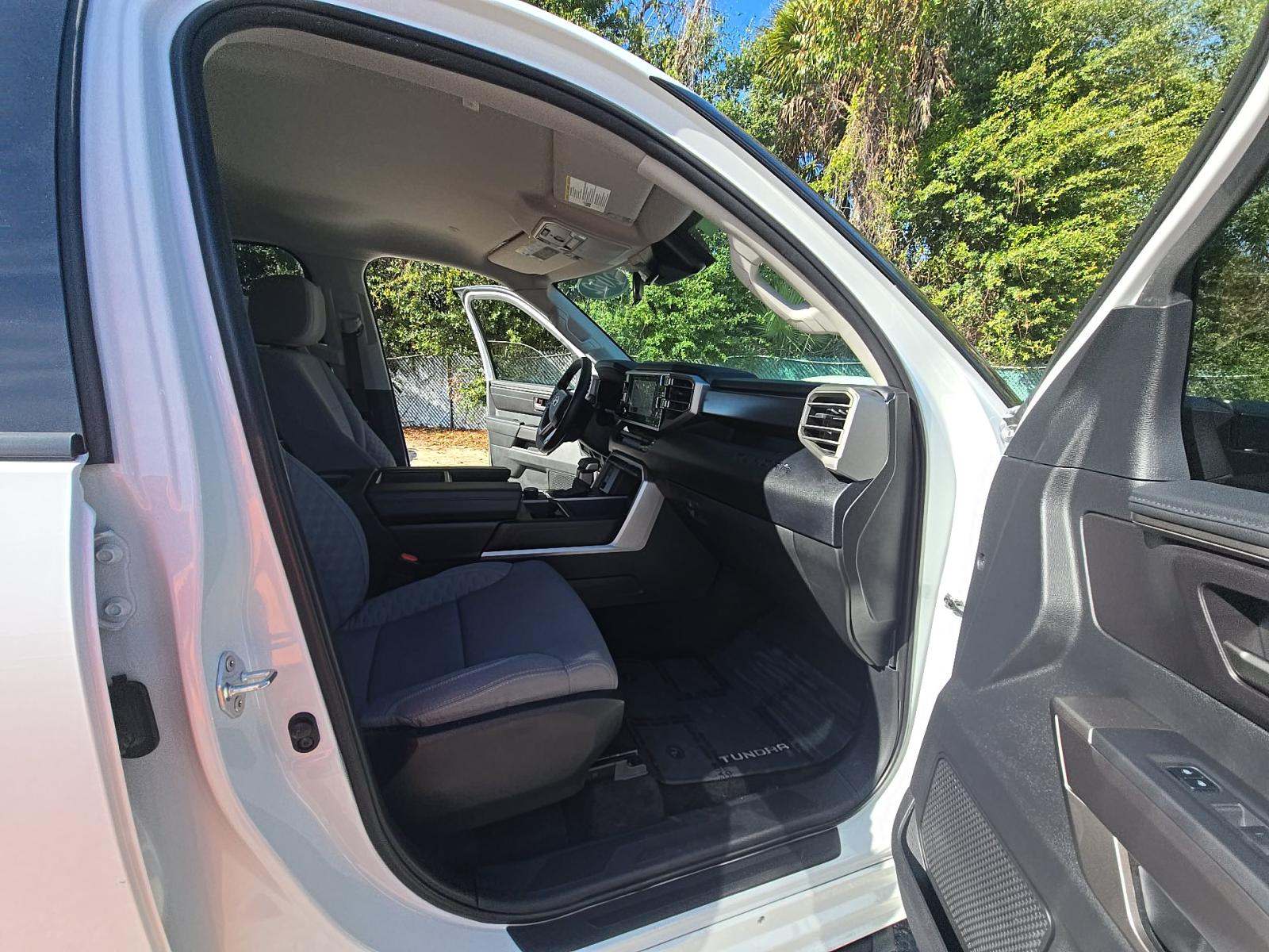 2022 Toyota Tundra SR5 RWD