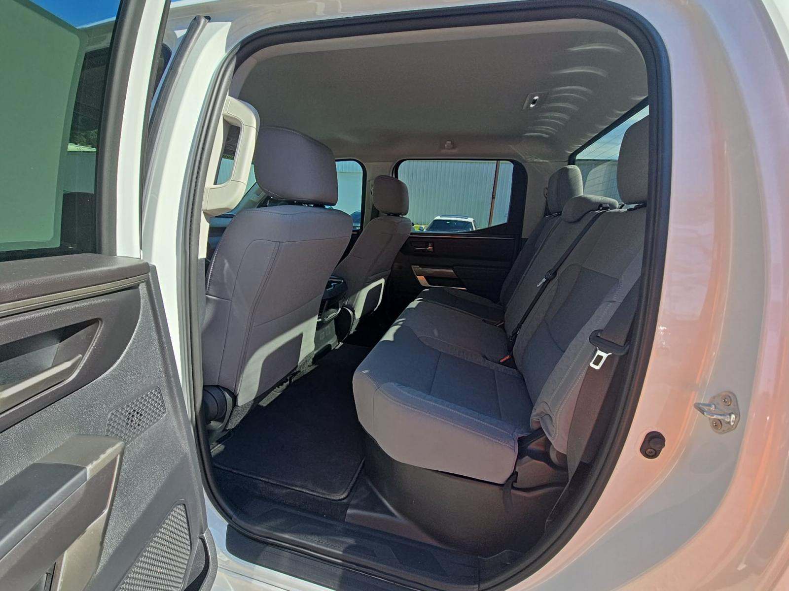 2022 Toyota Tundra SR5 RWD