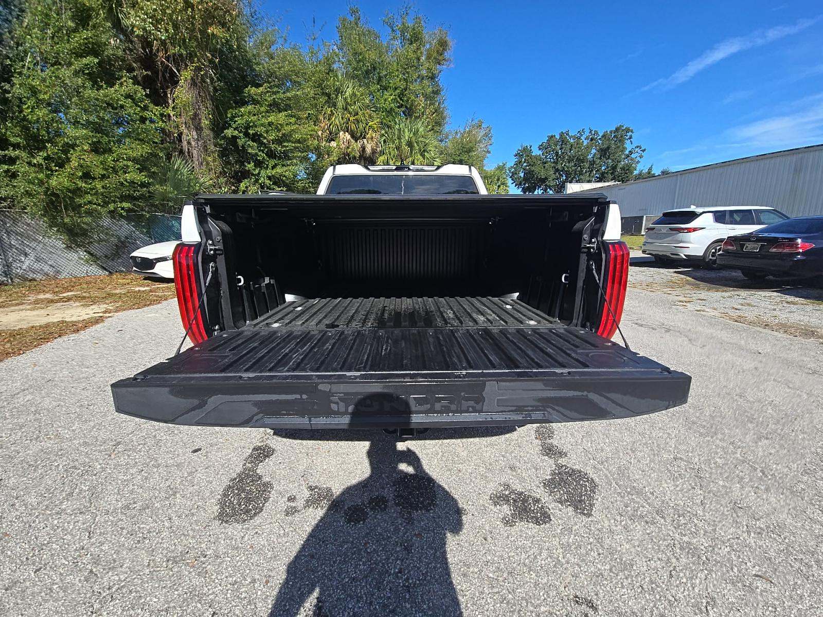 2022 Toyota Tundra SR5 RWD