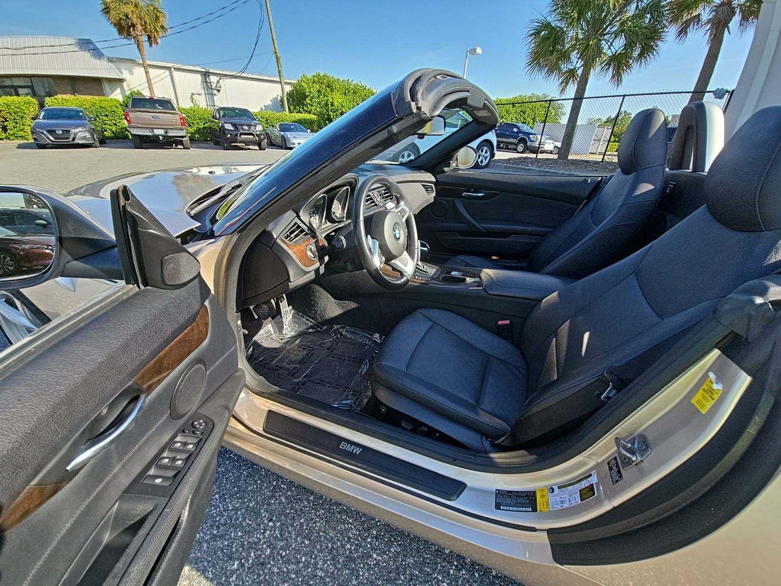 2011 BMW Z4 sDrive30i RWD