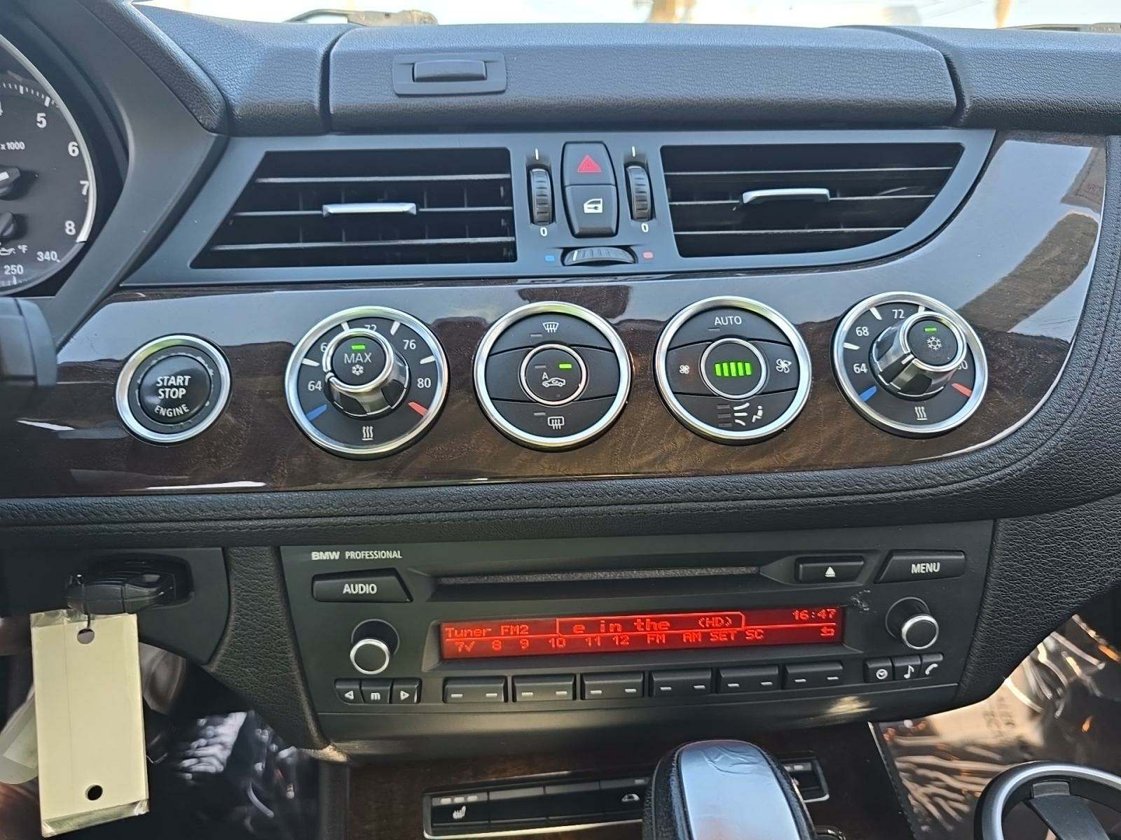 2011 BMW Z4 sDrive30i RWD