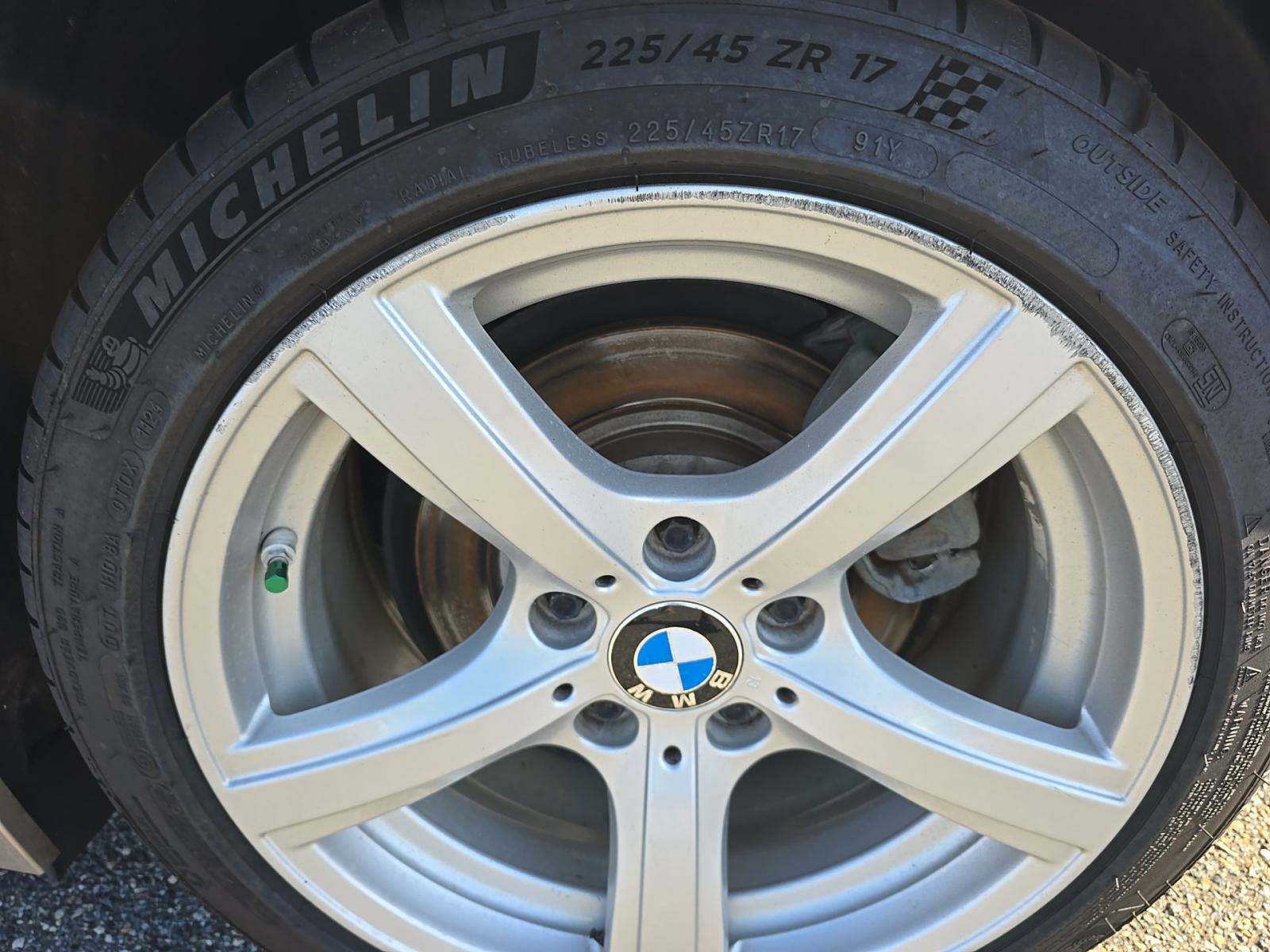 2011 BMW Z4 sDrive30i RWD