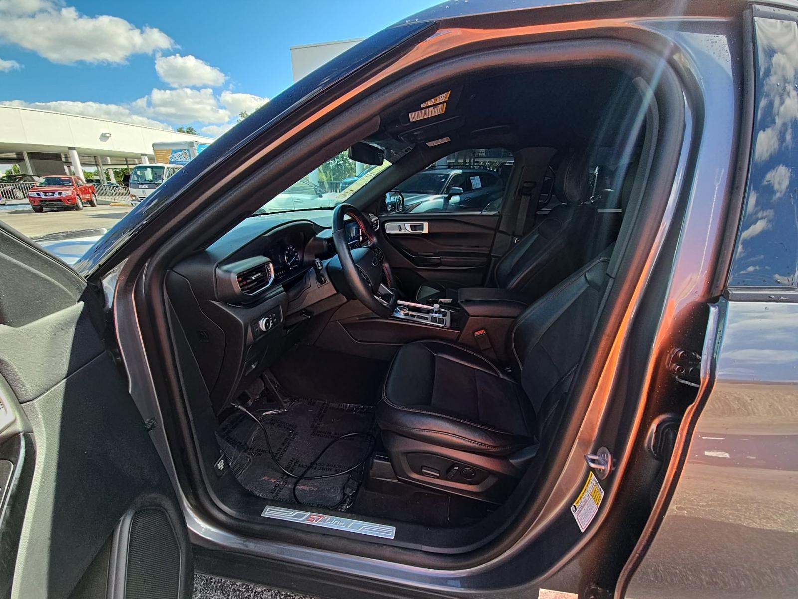 2022 Ford Explorer ST-Line RWD