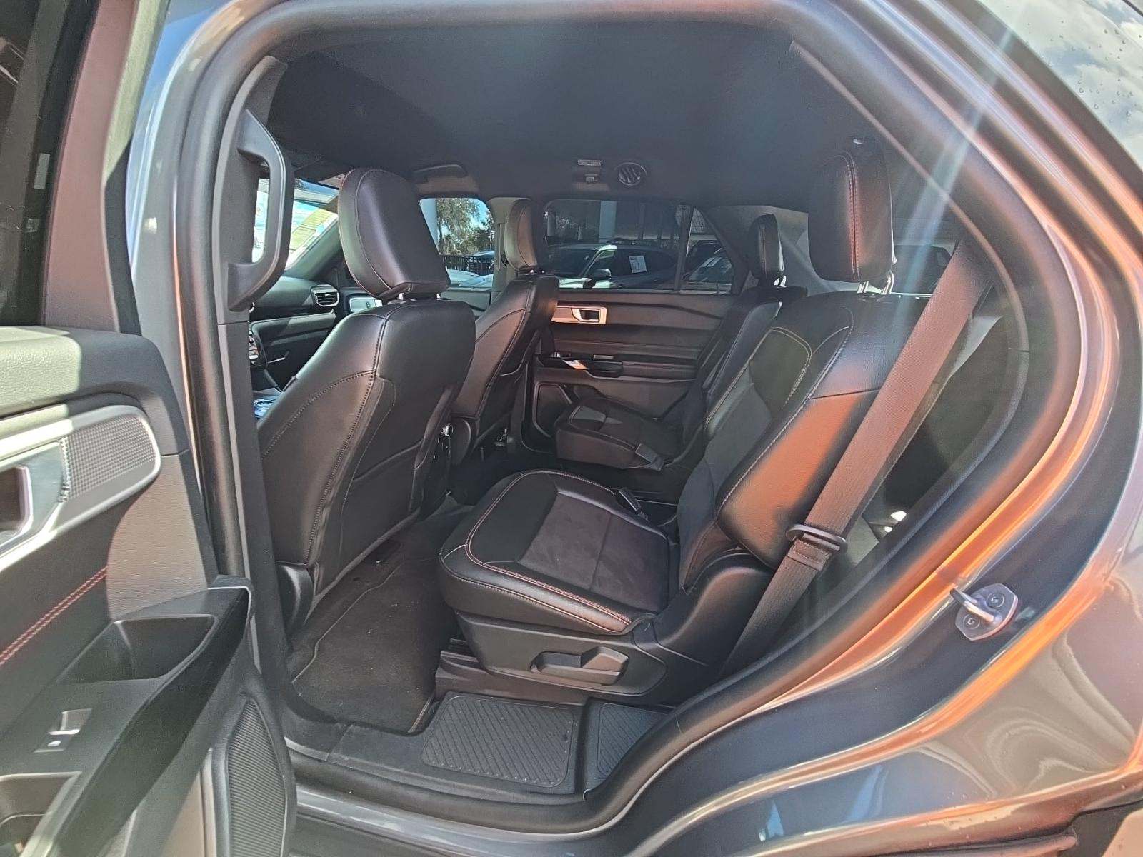 2022 Ford Explorer ST-Line RWD