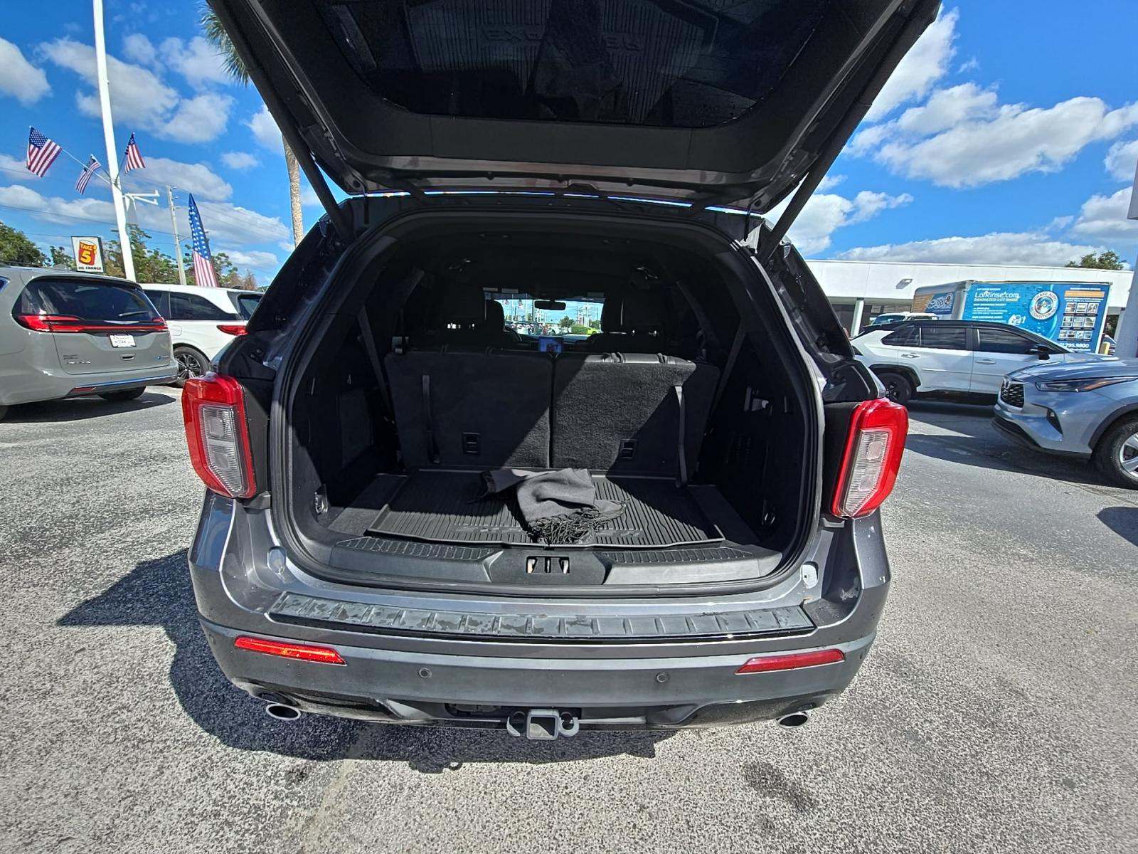 2022 Ford Explorer ST-Line RWD