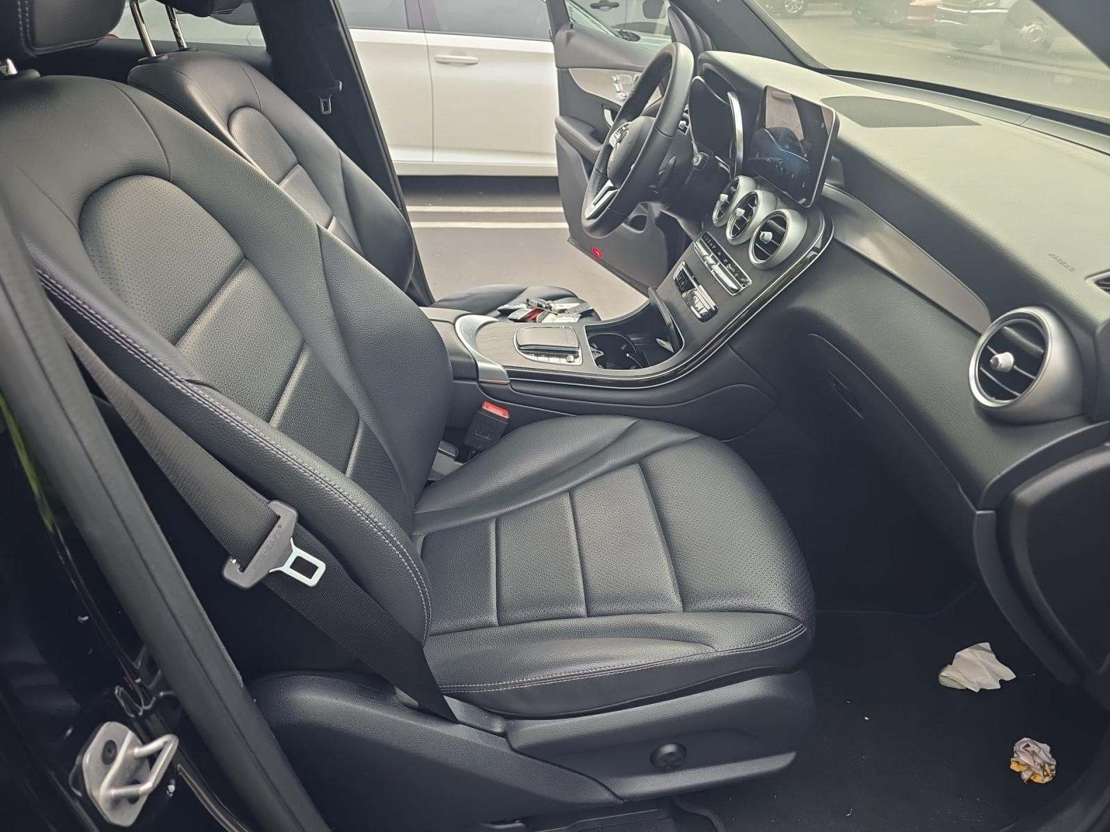 2022 Mercedes-Benz GLC GLC 300 RWD