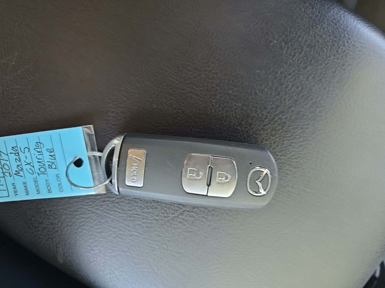 2017 MAZDA CX-5 Touring FWD