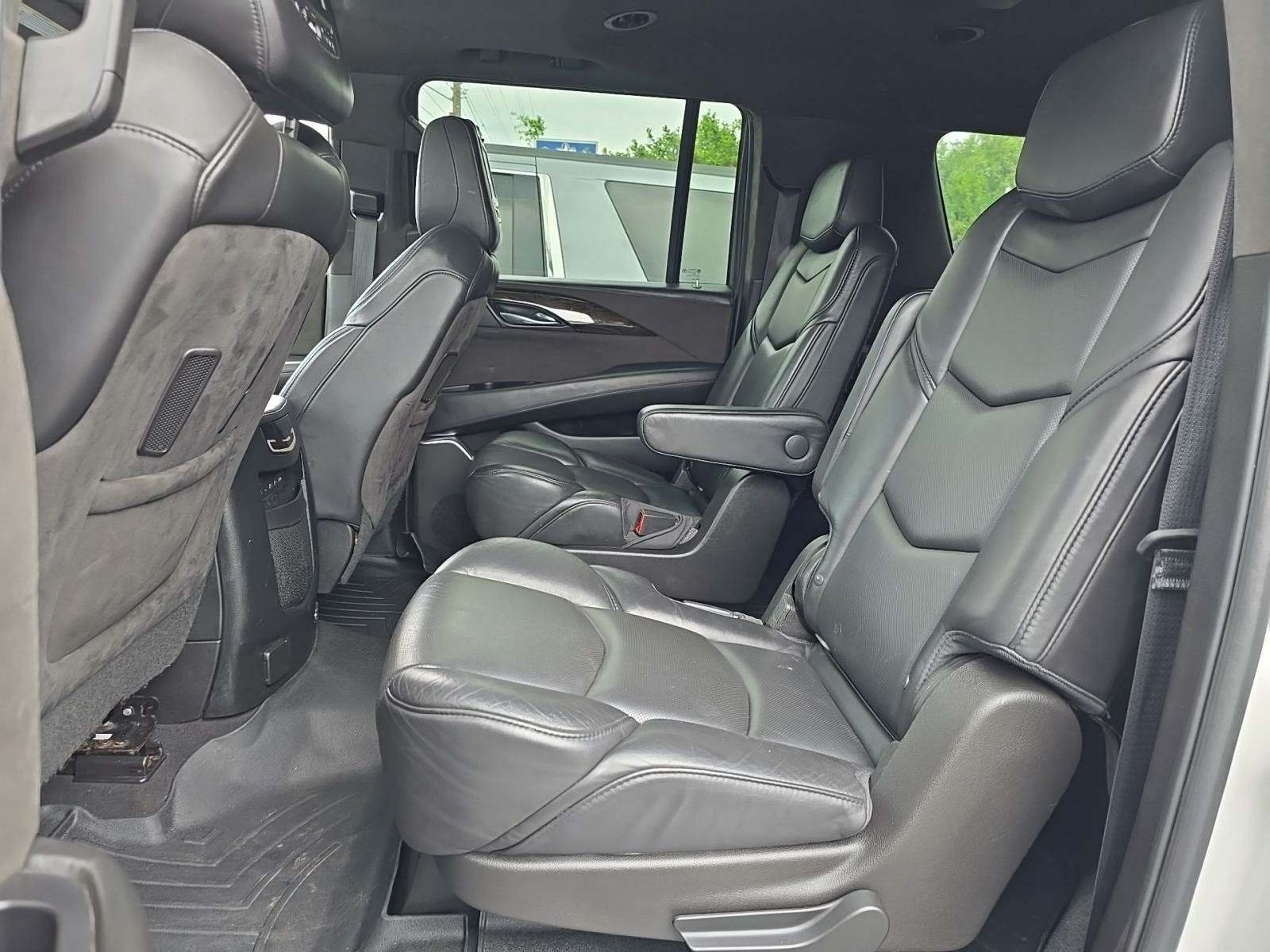 2018 Cadillac Escalade ESV Platinum AWD