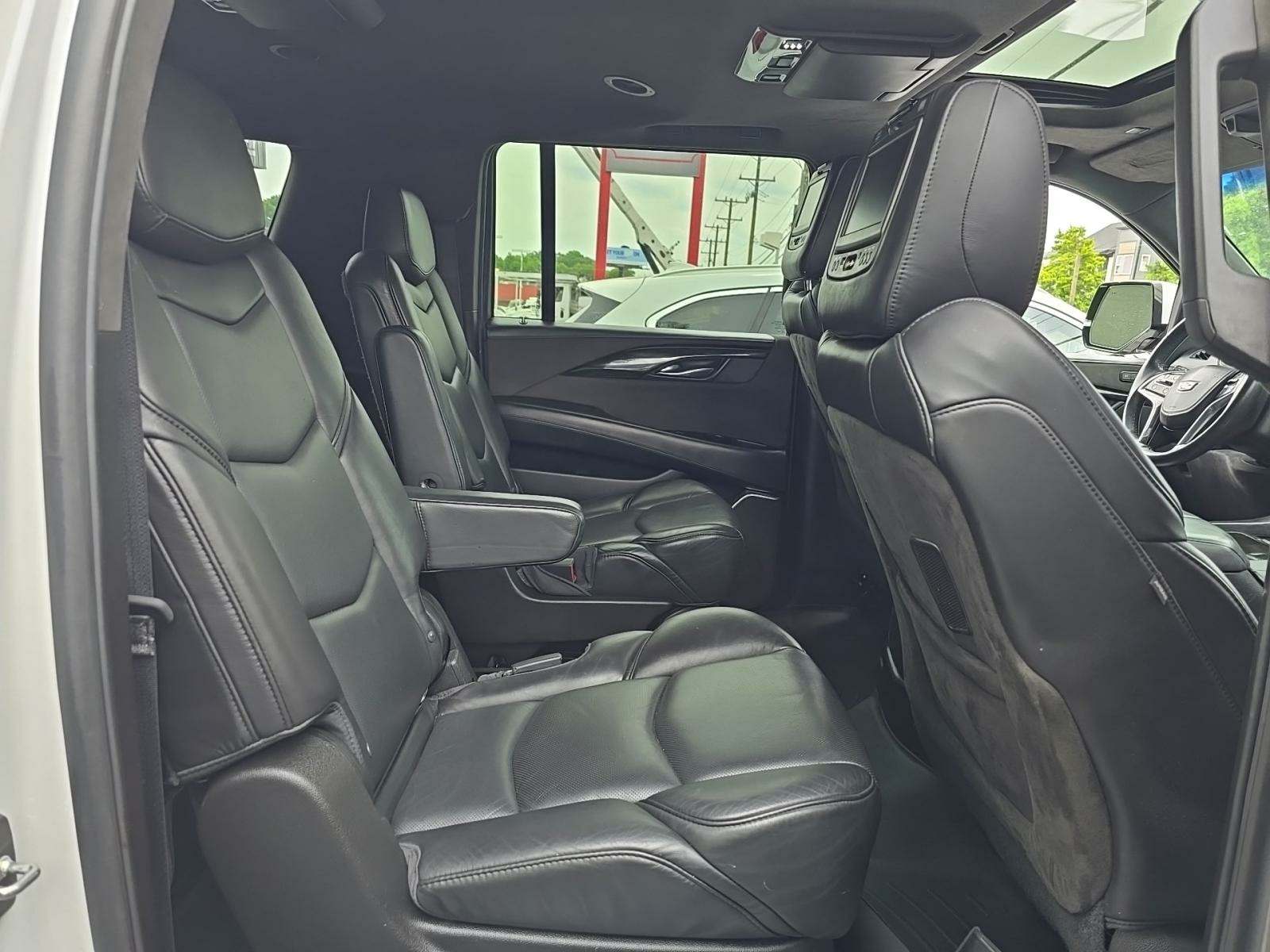 2018 Cadillac Escalade ESV Platinum AWD