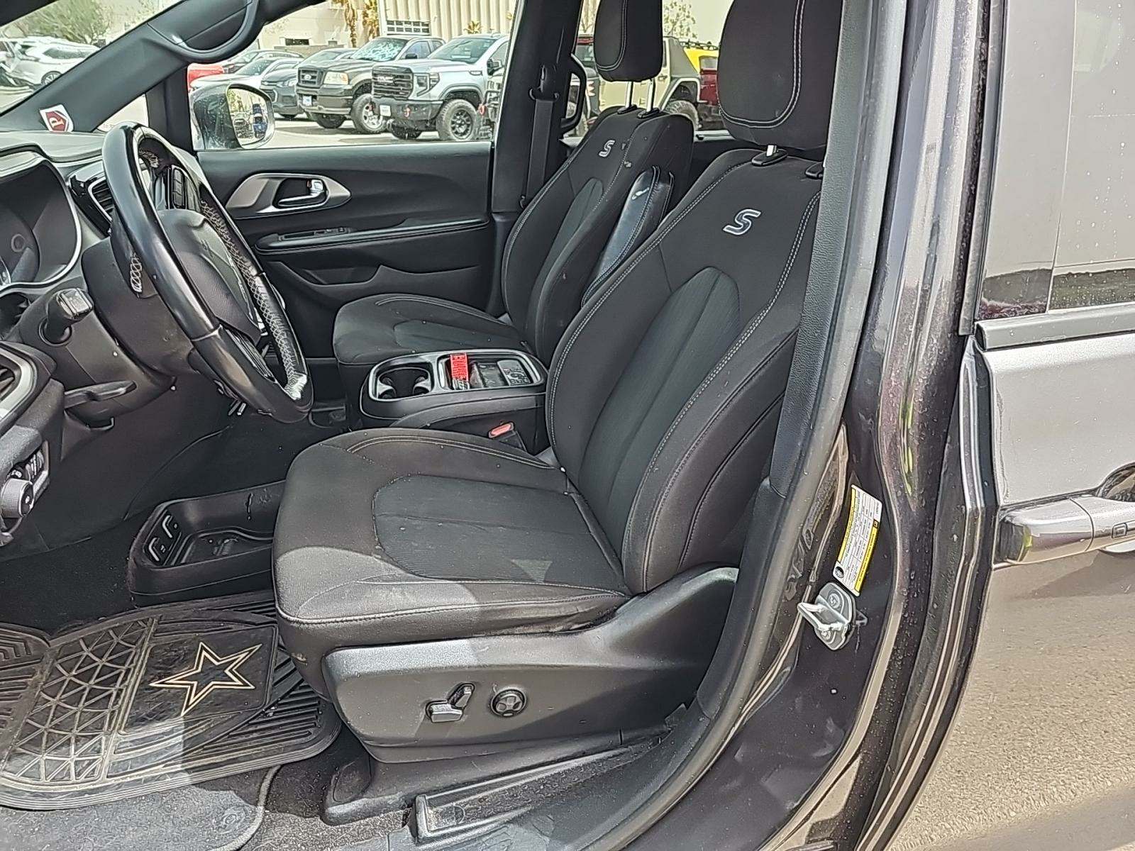 2020 Chrysler Pacifica Touring FWD