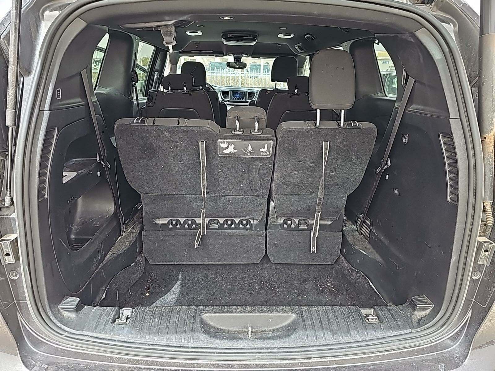 2020 Chrysler Pacifica Touring FWD