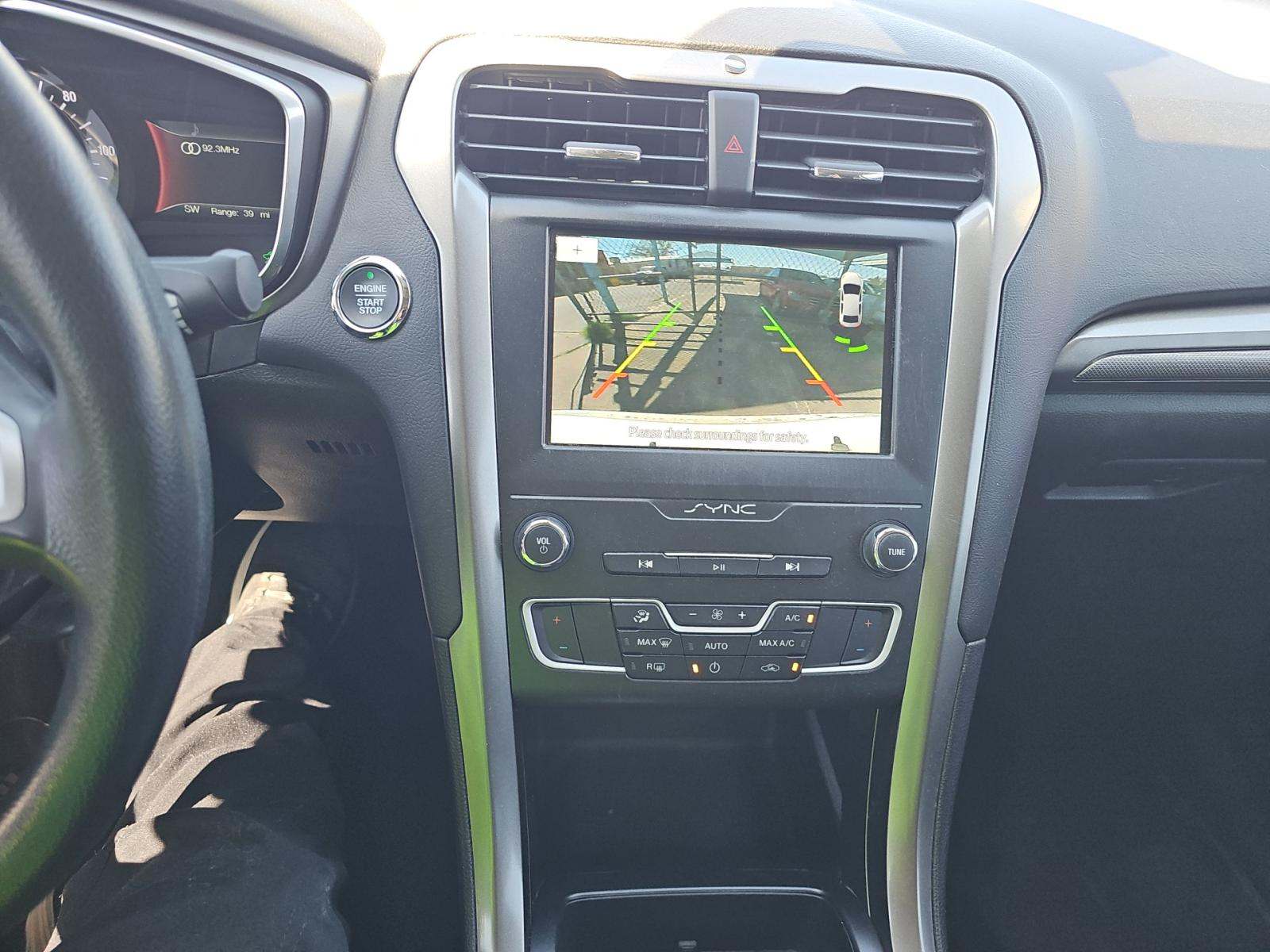 FORD FUSION - 10