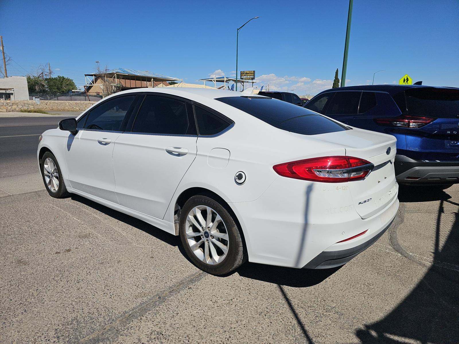 FORD FUSION - 2