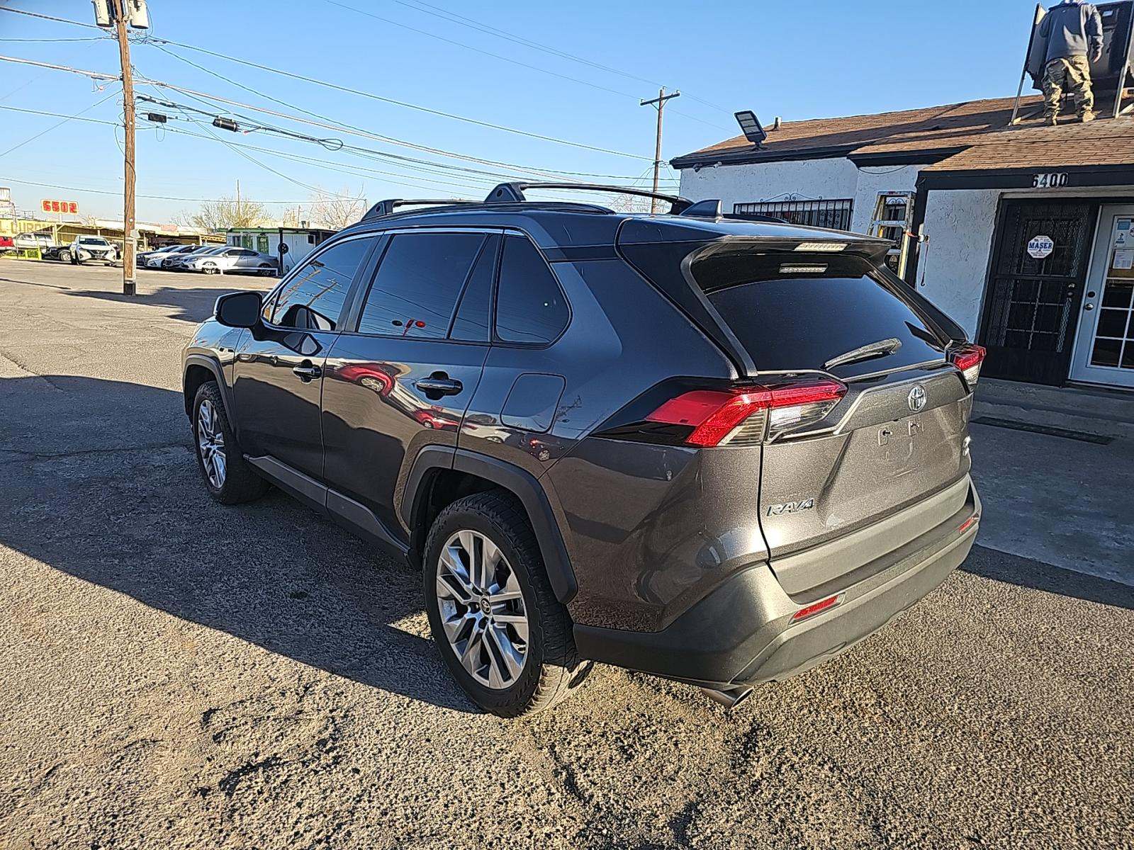 2021 Toyota RAV4 XLE Premium AWD