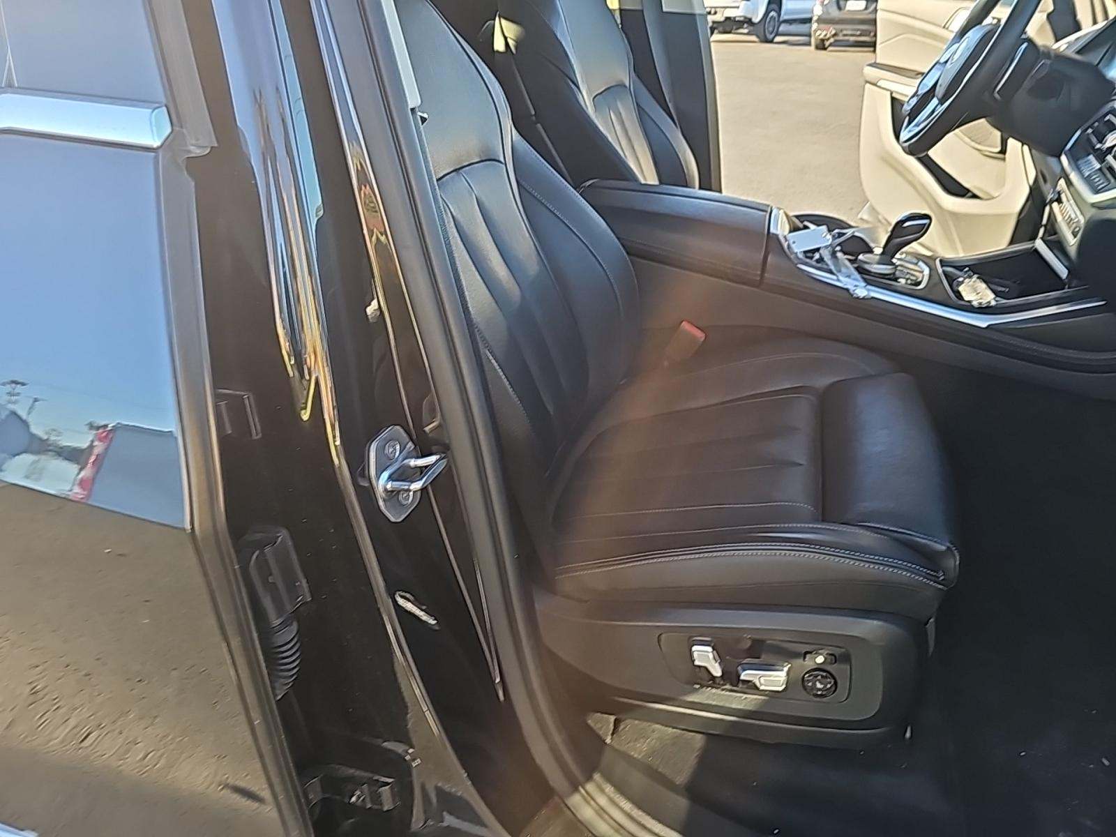 2022 BMW X7 xDrive40i AWD